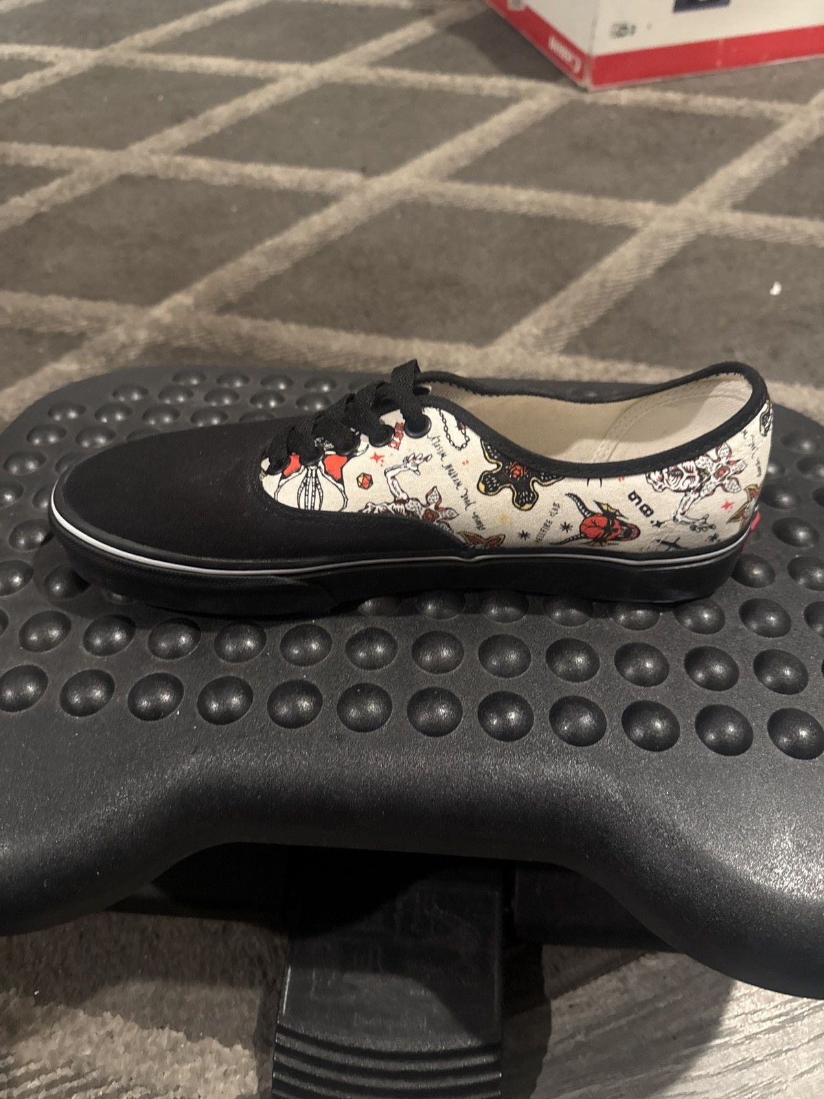 Vans Vans Stranger Things (Brand Customs Hellfire Collection)sz8 Size US 8 / EU 41 - 6 Thumbnail