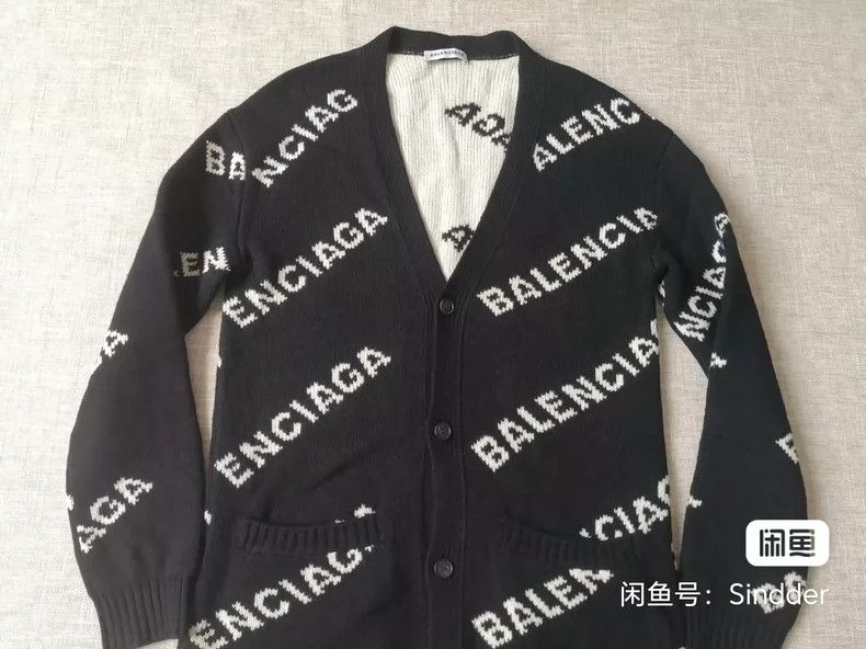Balenciaga Balenciaga Full print cardigan sweater sweater Size XS / US 0-2 / IT 36-38 - 2 Thumbnail