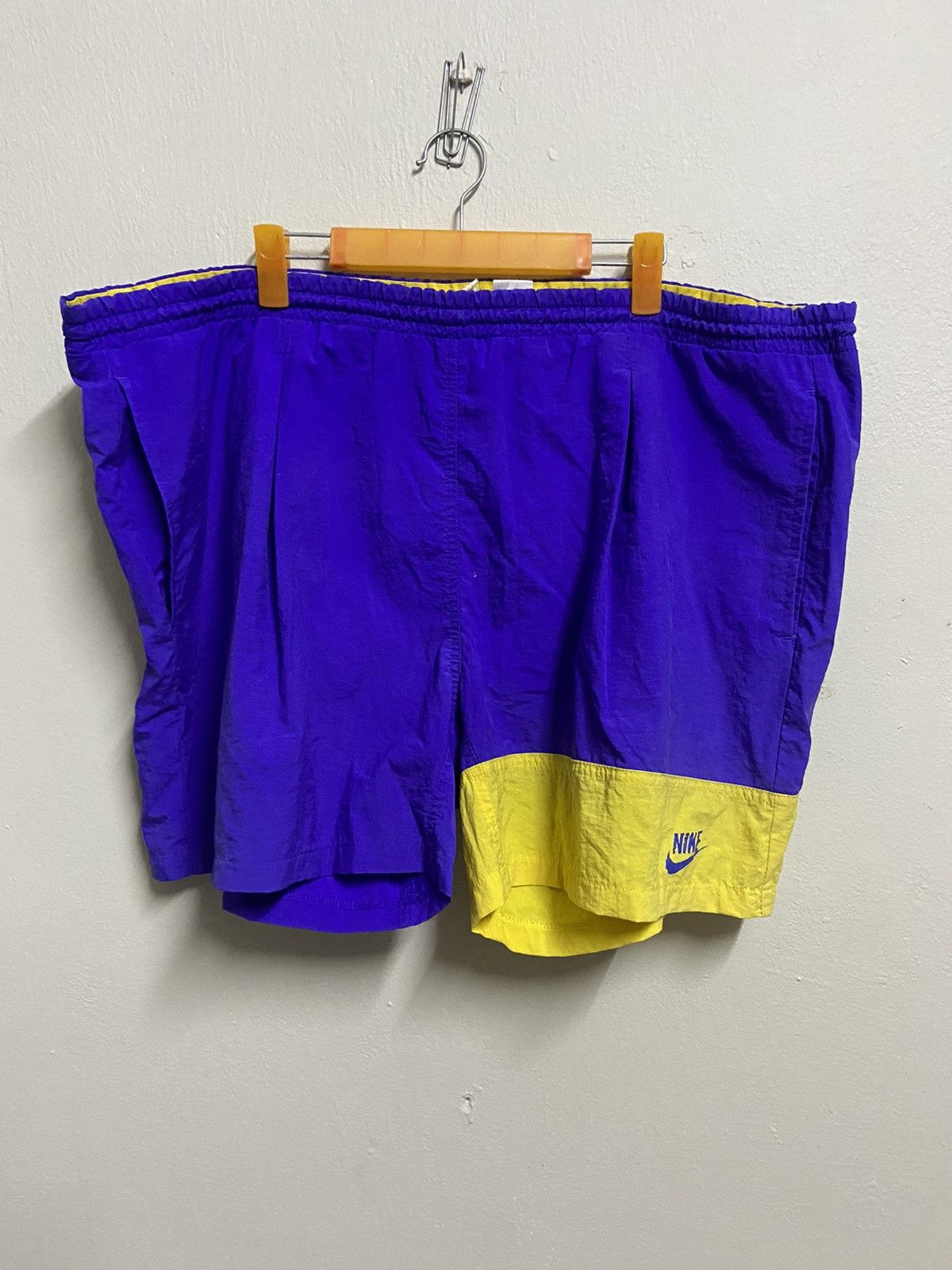 Nike × Vintage 1980s Nike Spellout Logo Nylon Shorts Size US 44 / EU 60 - 1 Thumbnail