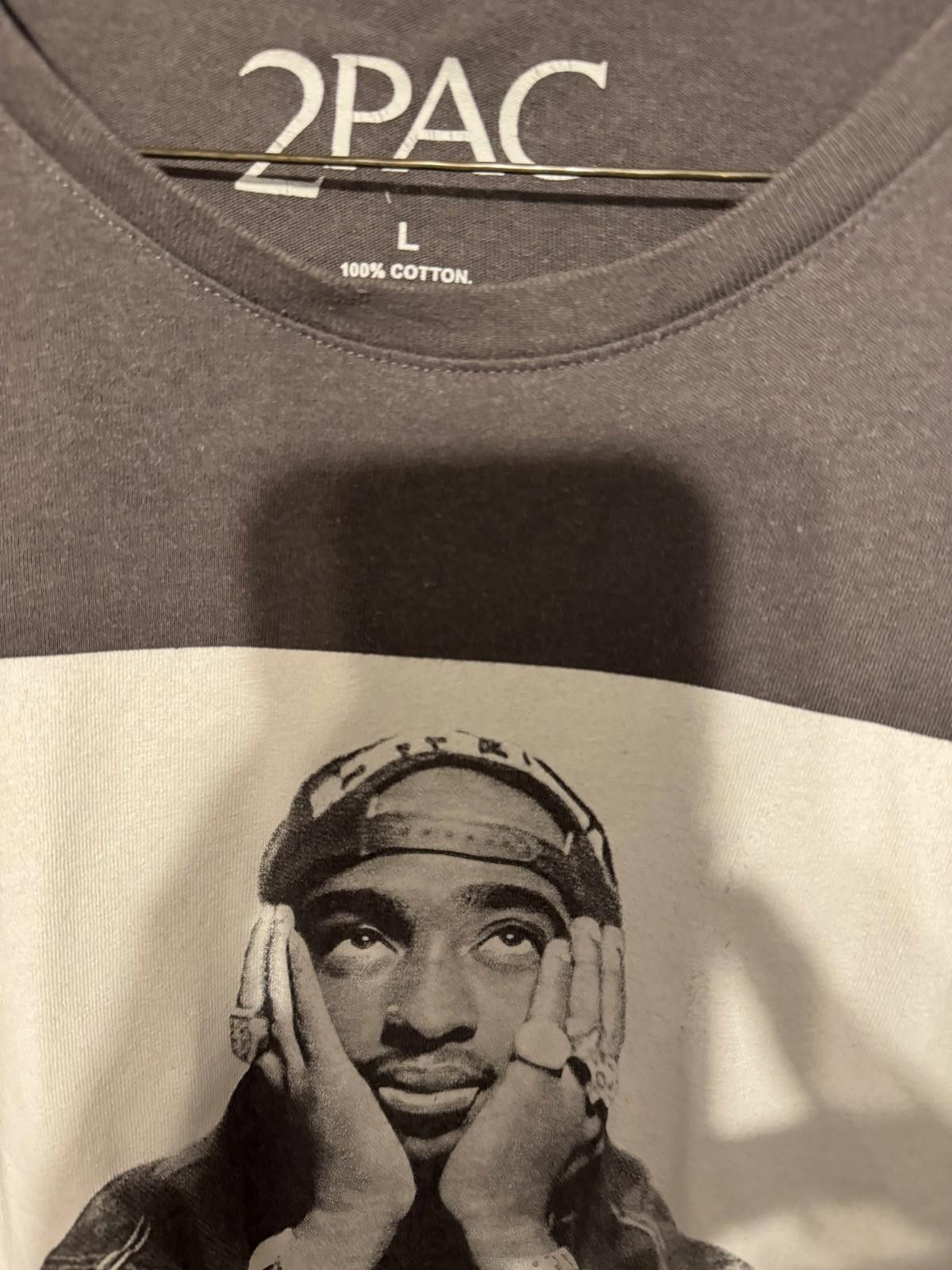 The Unbranded Brand Tupac Shakur t-shirt Gray Men's size L Size US L / EU 52-54 / 3 - 4 Thumbnail