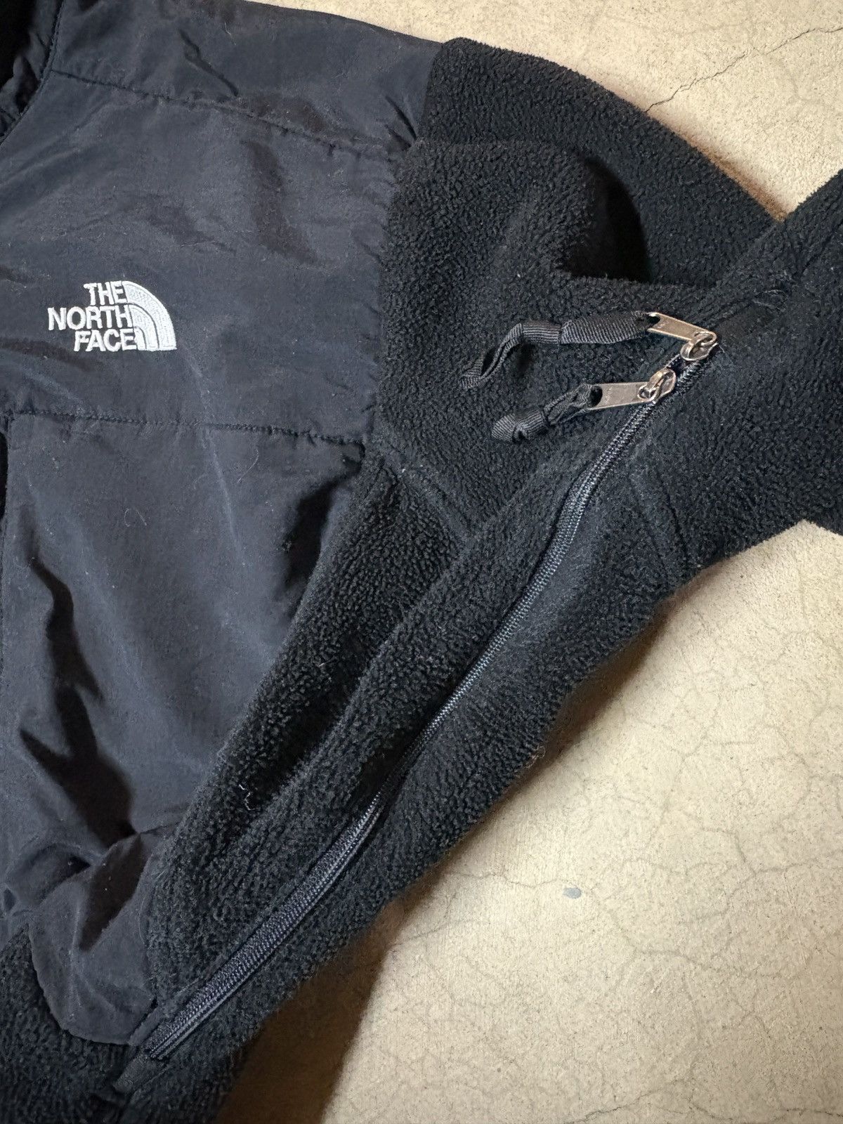 The North Face Womens VTG 00’s The North Face Denali Zip Up Fleece Jacket Size M / US 6-8 / IT 42-44 - 3 Thumbnail
