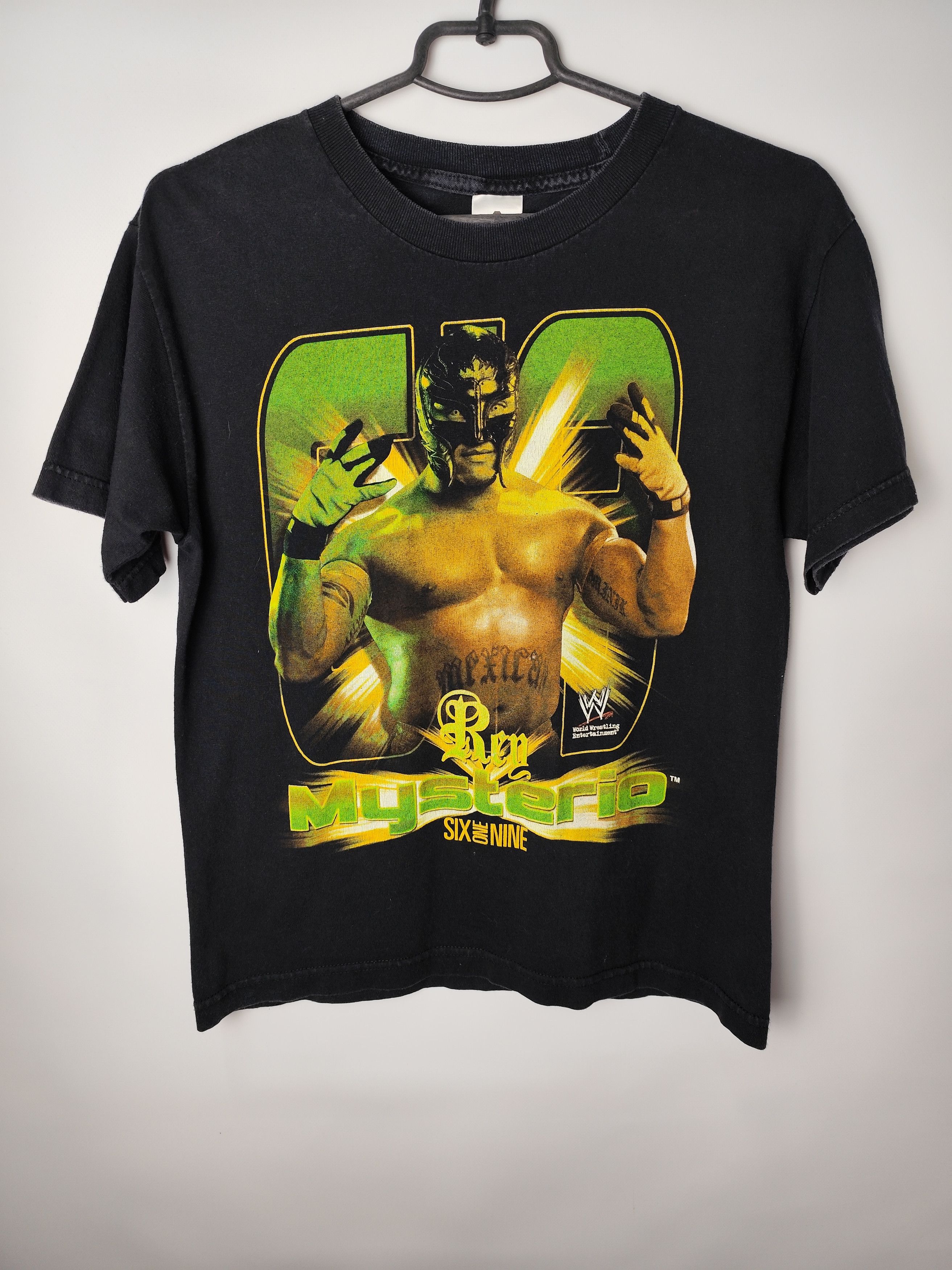 Y2K WWE Rey Mysterio 619 Wrestling Graphic Tshirt