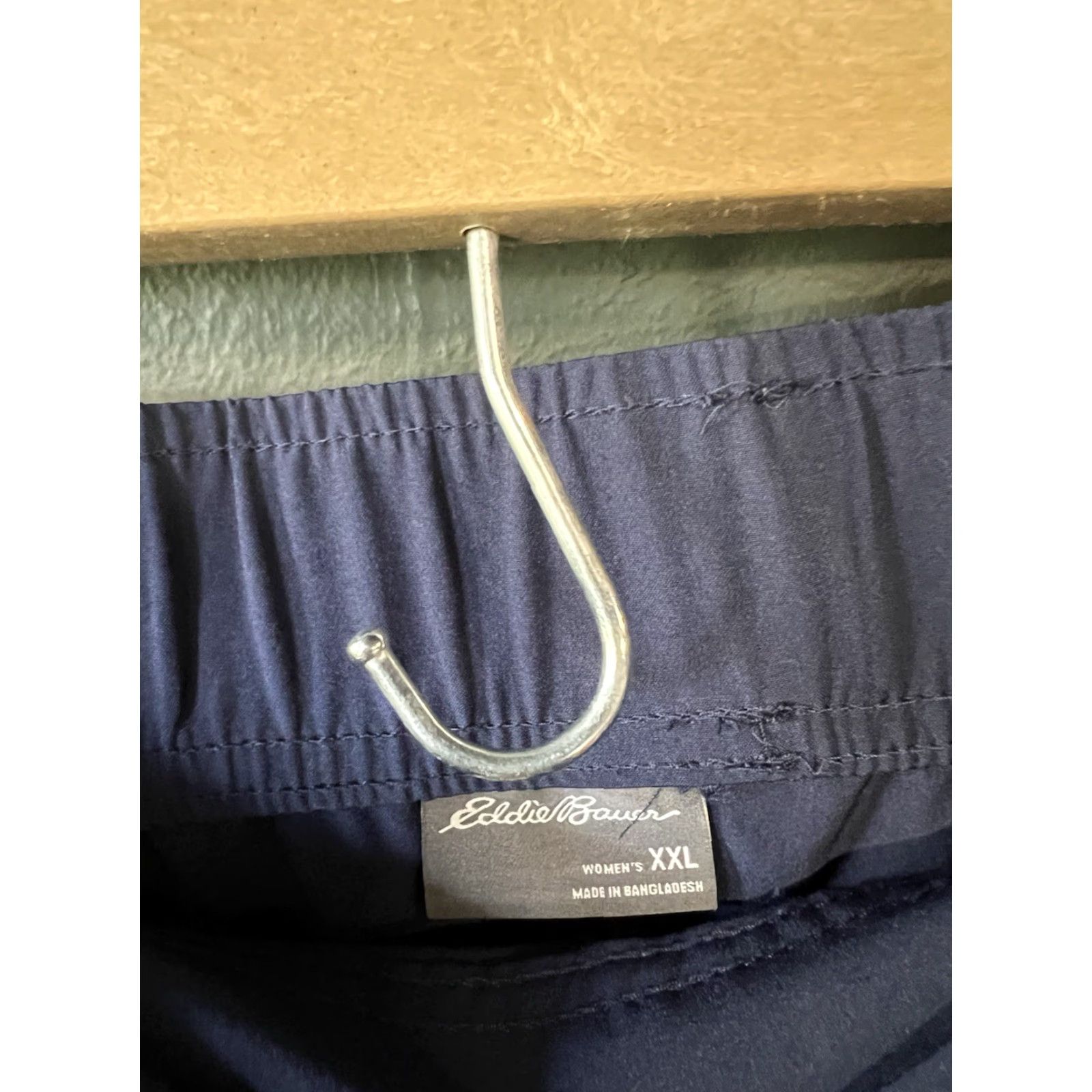 Eddie Bauer Eddie Bauer Womens Blue Pull-on Outdoor Hiking Tapered Cropped Pants 2XL Size 2XL Blue Cropped Womens Outdoors Hiking Pants Size 40" / US 18 - 3 Thumbnail