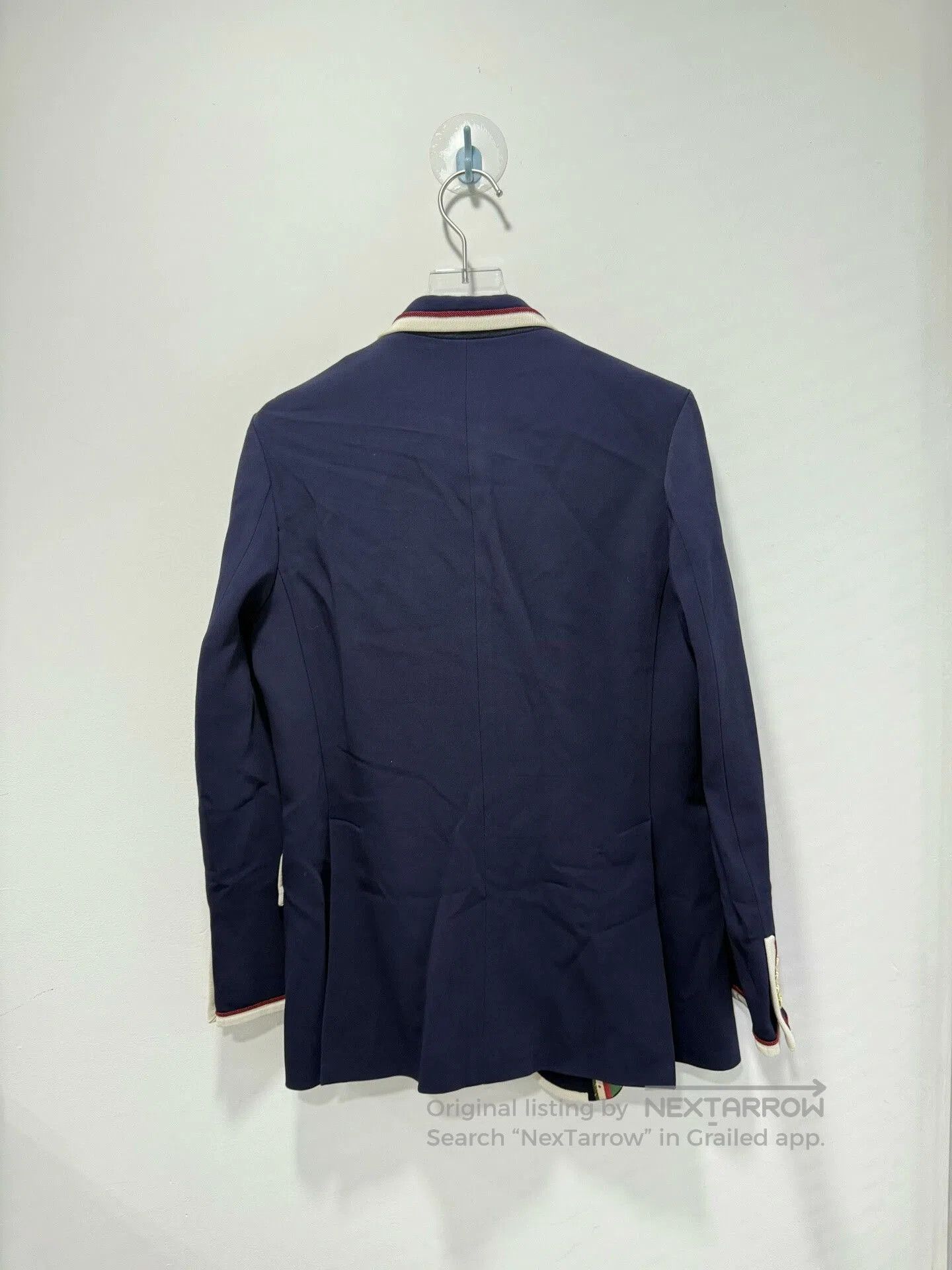 Gucci Gucci Navy Striped Suit Size 42. Size US XS / EU 42 / 0 - 2 Thumbnail