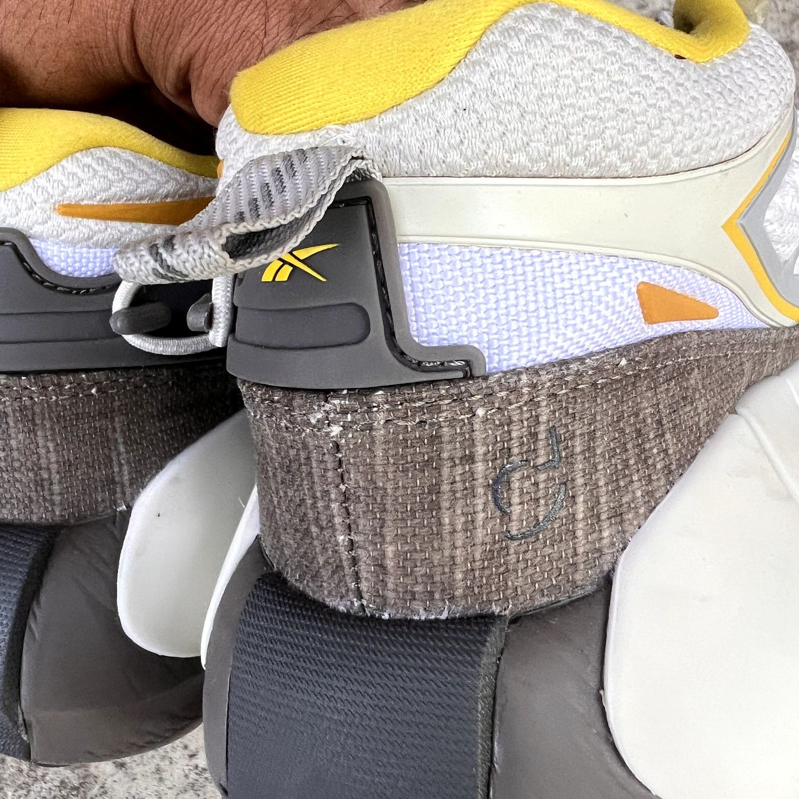 Cottweiler Reebok x Cottweiler X Zig 3D Storm Hydro "Alabaster" Size US 9 / EU 42 - 8 Thumbnail