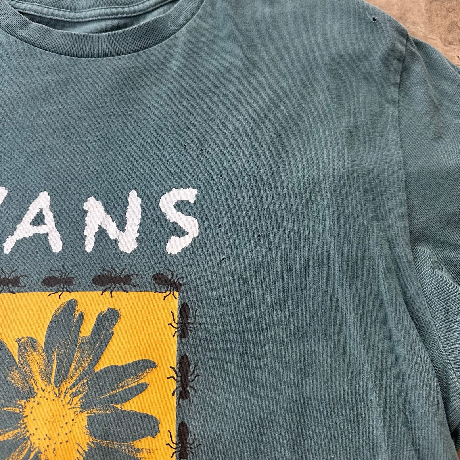 Vans Vans marching ants sunflower tee Size US XL / EU 56 / 4 - 3 Thumbnail
