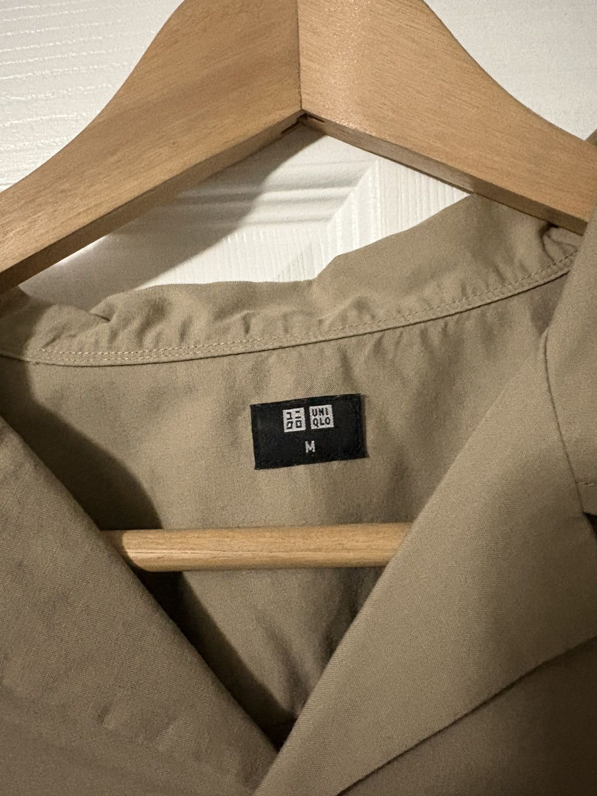 Uniqlo Uniqlo Open Camp Collar Beige Shirt Size US M / EU 48-50 / 2 - 2 Thumbnail
