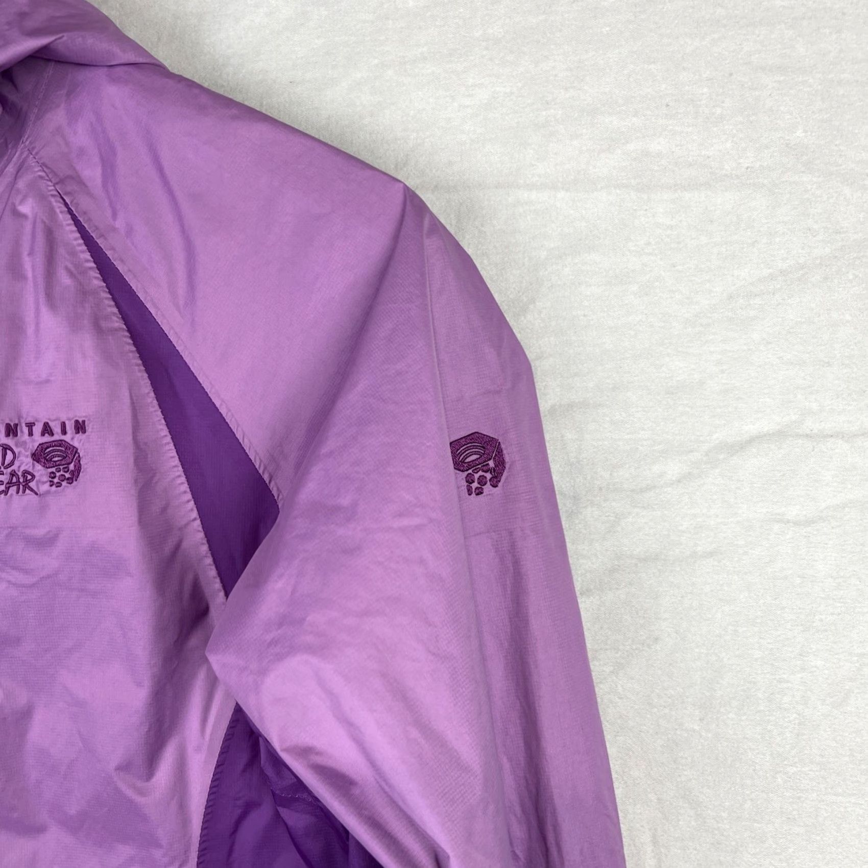 Mountain Hardwear Mountain Hardwear Rain Jacket Womens XS Purple Hooded Full Zip Waterproof Jacket Size XS / US 0-2 / IT 36-38 - 3 Thumbnail