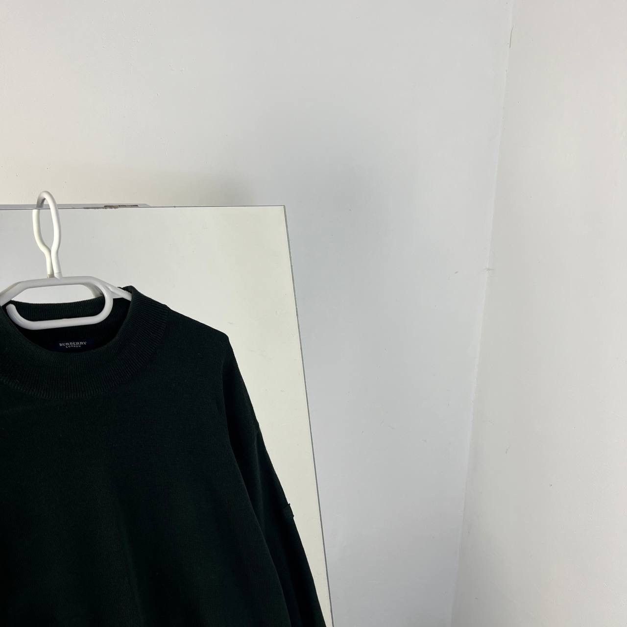 Burberry Luxury Burberry London Tab Logo Distressed Sweater Vintage Size US XL / EU 56 / 4 - 2 Thumbnail