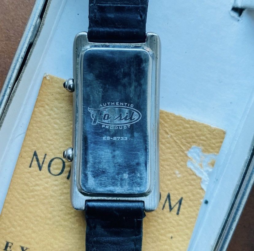 Fossil 1995 TWO DIAL ART DECO FOSSIL WATCH ES-8733 Size ONE SIZE - 5 Thumbnail