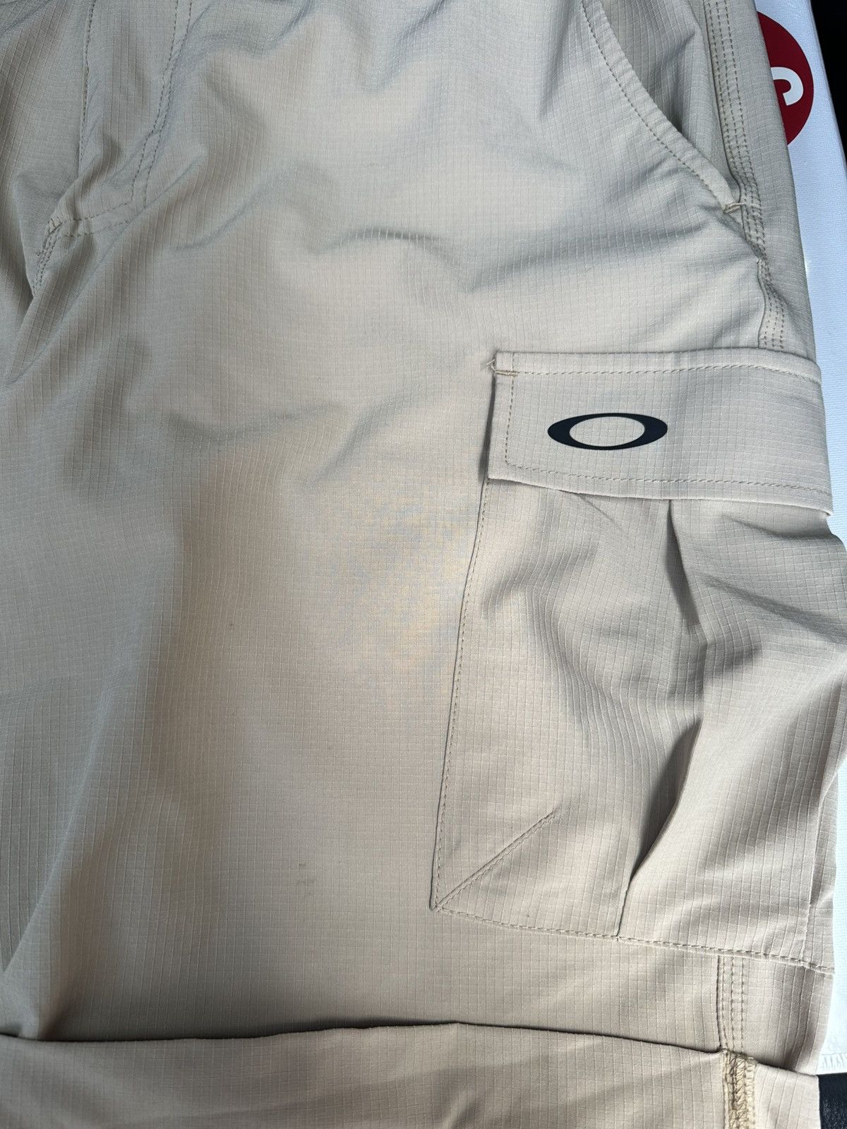 Oakley Oakley Mens Rip Stop Regular Fit Sand Cargo Cuffed Short Size US 32 / EU 48 - 2 Thumbnail