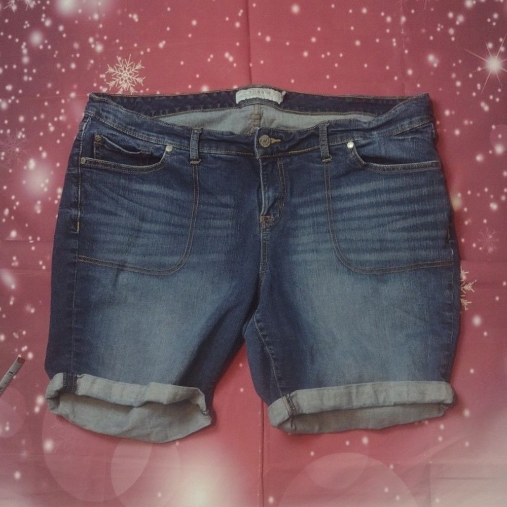 Torrid Torrid Jean Shorts Size 18 Size 40" / US 18 - 1 Thumbnail