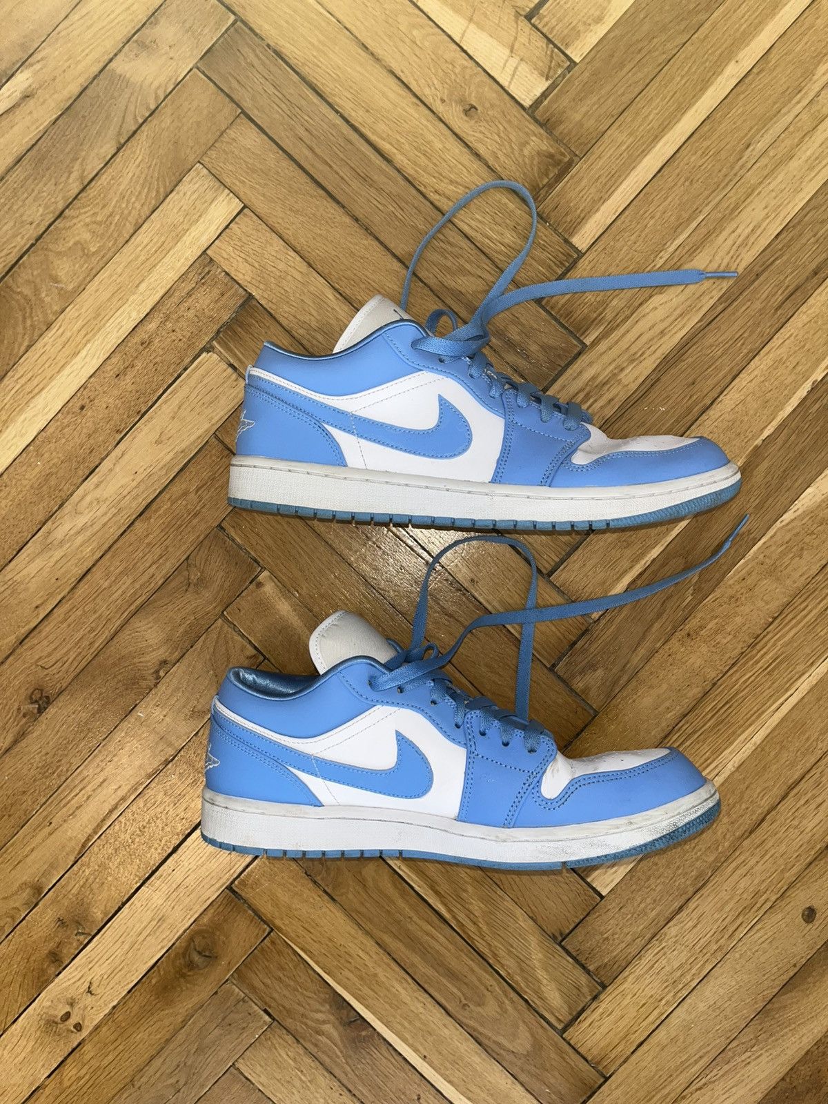 Nike Jordan 1 Unc Size US 9.5 / EU 42-43 - 6 Thumbnail