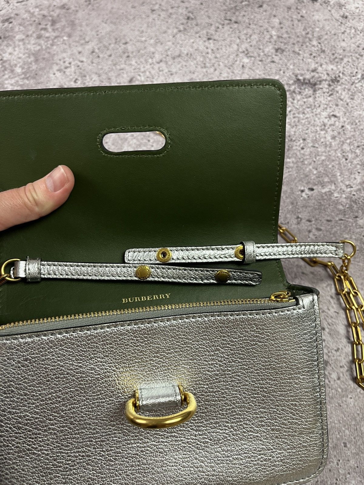 Burberry Metallic Silver D-Ring Leather Chain Small Shoulder Bag Size ONE SIZE - 18 Thumbnail