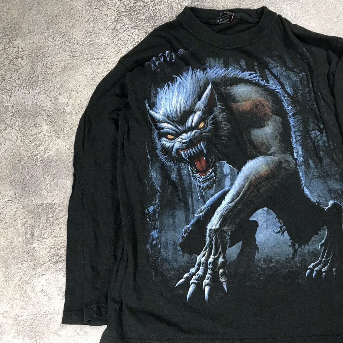 Vintage Vintage Y2K Horror Graphic Tee Demon Beast Dark Grunge L Size US L / EU 52-54 / 3 - 4 Thumbnail