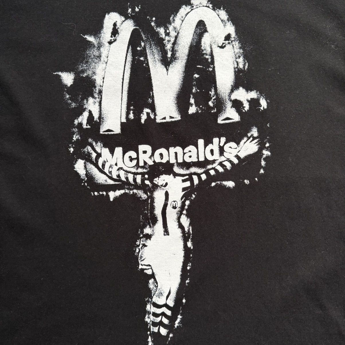 Band Tees Falling In Reverse McRonald’s Unhappy Meal T-Shirt Size US XL / EU 56 / 4 - 4 Thumbnail
