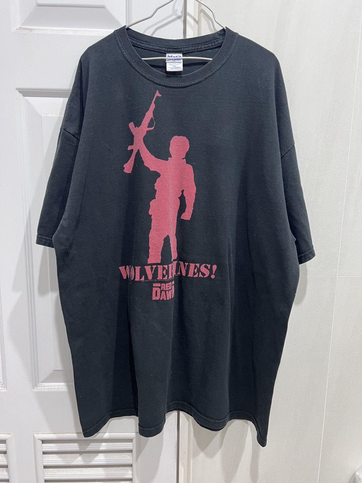 Vintage Vintage Y2K Red Dawn Wolverines military movie Tee 2XL AK 47 Size US XXL / EU 58 / 5 - 2 Thumbnail