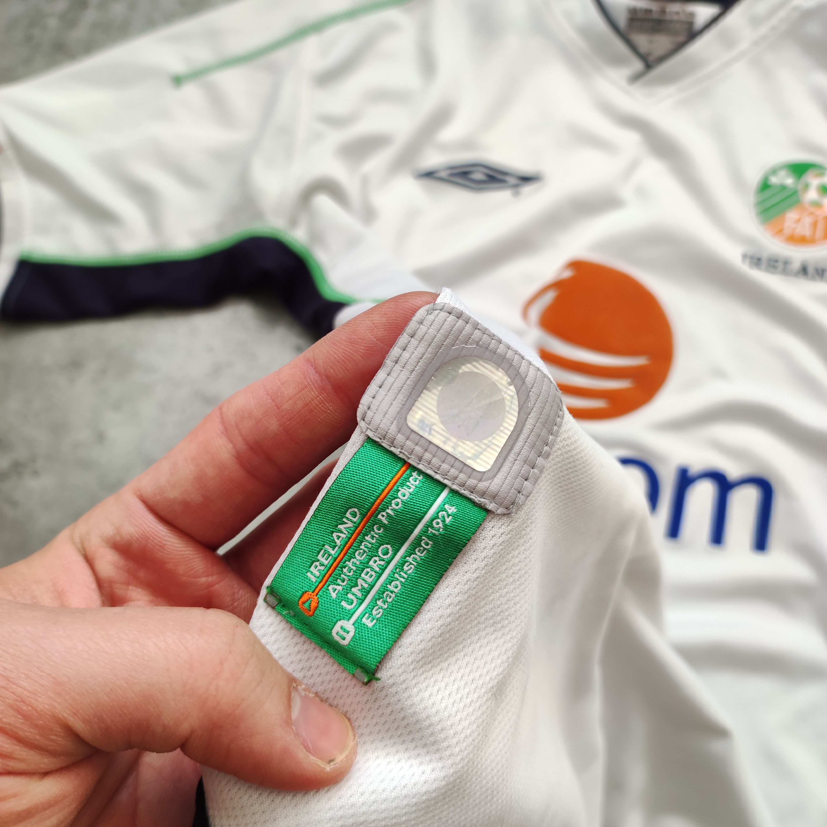 Umbro × Vintage Vintage RARE World Cap 2002 Ireland Away Umbro Jersey Size US L / EU 52-54 / 3 - 5 Thumbnail