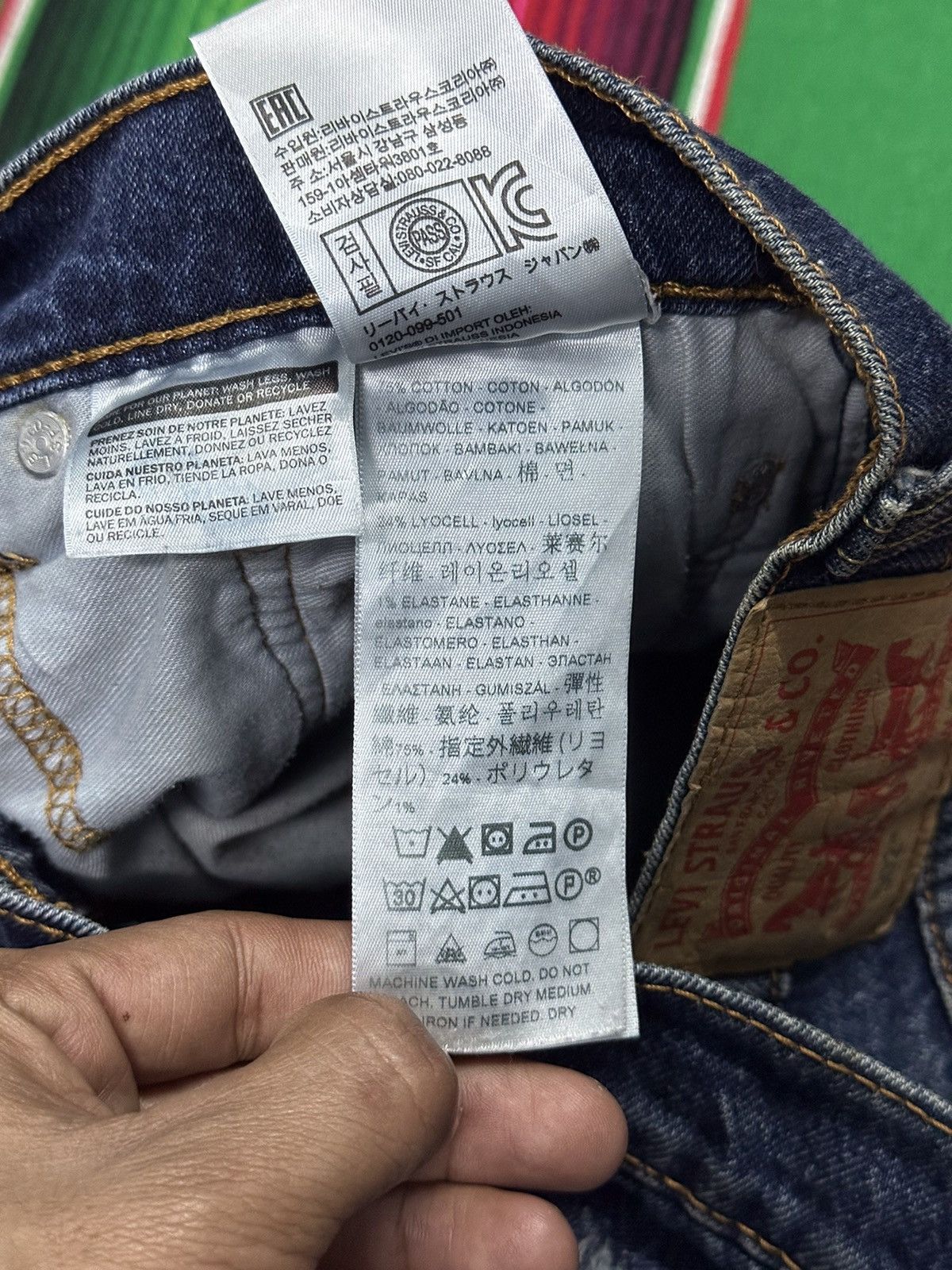 Levi's Vintage Clothing 💥Levis💥502 distress Crazy design 💥 Size US 36 / EU 52 - 11 Thumbnail