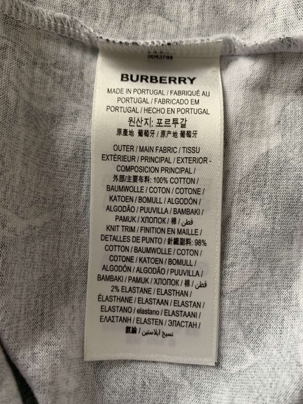 Burberry 🔥🔥 Burberry Deer Sketch T-Shirt Size US M / EU 48-50 / 2 - 5 Thumbnail