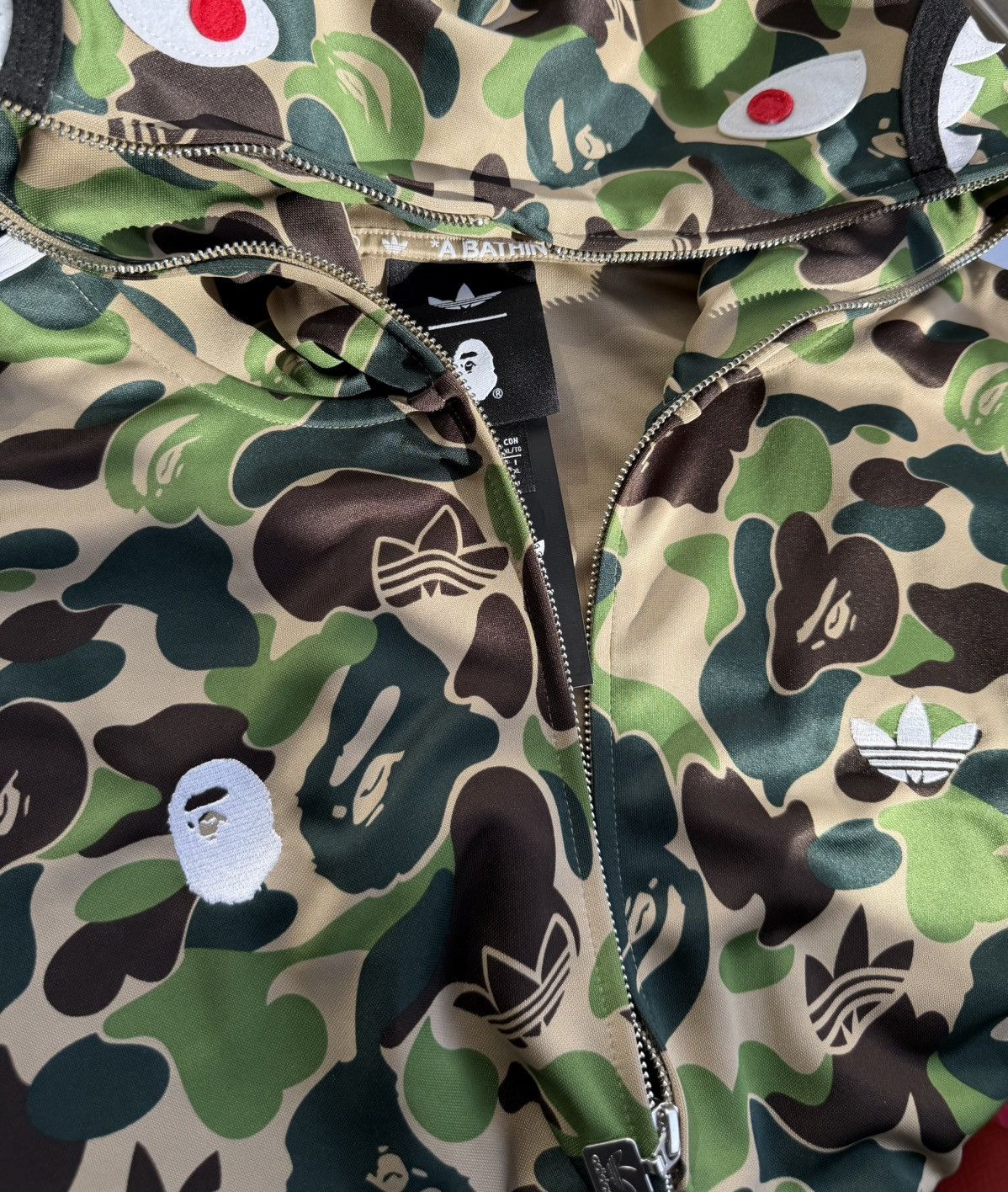 Adidas × Bape KF4916 Men’s XL adidas X BAPE® SS26 SHARK TRACK HOODIE Size US XL / EU 56 / 4 - 12 Thumbnail
