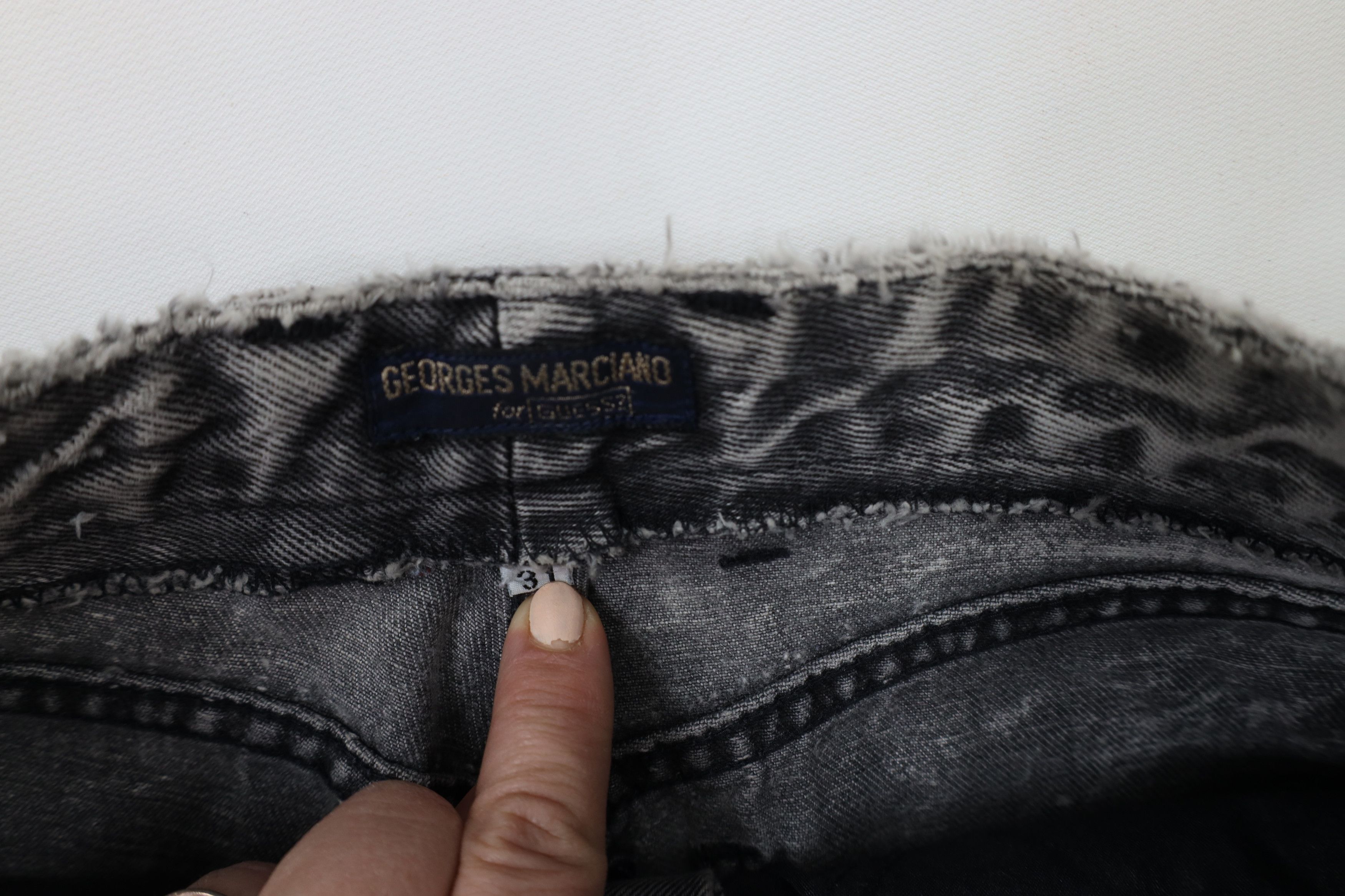 Guess × Vintage Vintage 80s Georges Marciano Guess Wash Tapered Leg Jeans Size 31" - 10 Thumbnail