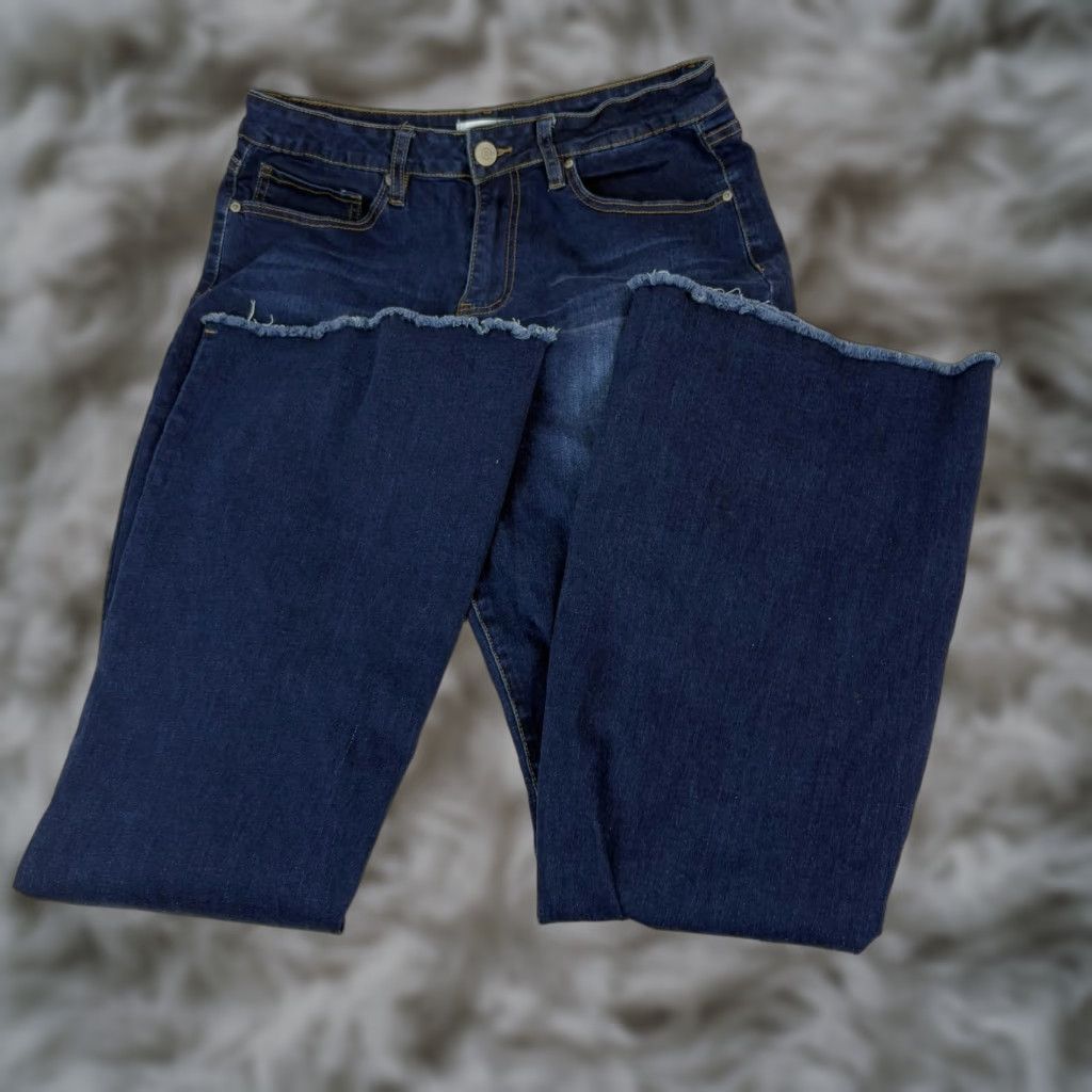 Vintage YMI Jeans Womens Flared Jeans Distressed Knees Raw Hem 13/31 Inseam 33 Blue Denim Stretch Size 34" / US 12 / IT 48 - 1 Thumbnail