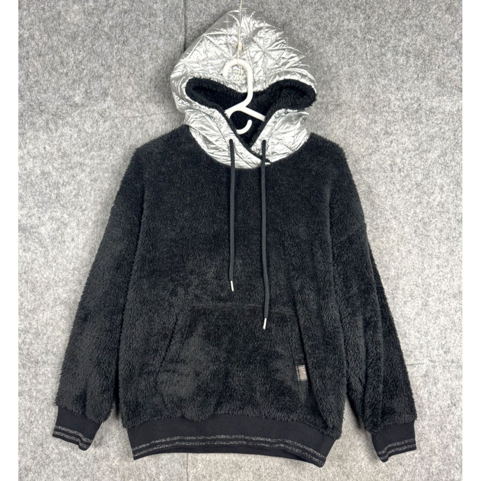 Ugg UGG RTW Hoodie Women's XS Black Sherpa Quilted Drawstring Cozy Deep Pile Size XS / US 0-2 / IT 36-38 - 2 Thumbnail