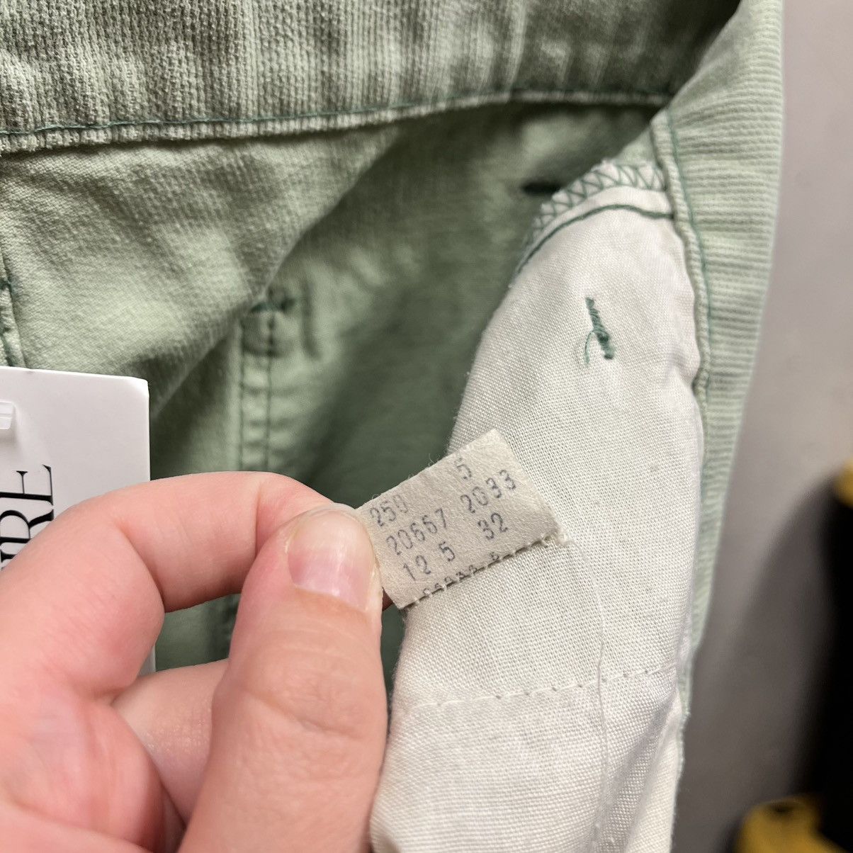 Levi's Levi's Green Corduroy 1970s Flare Leg Talon Zipper 32 Pants Size US 32 / EU 48 - 9 Thumbnail