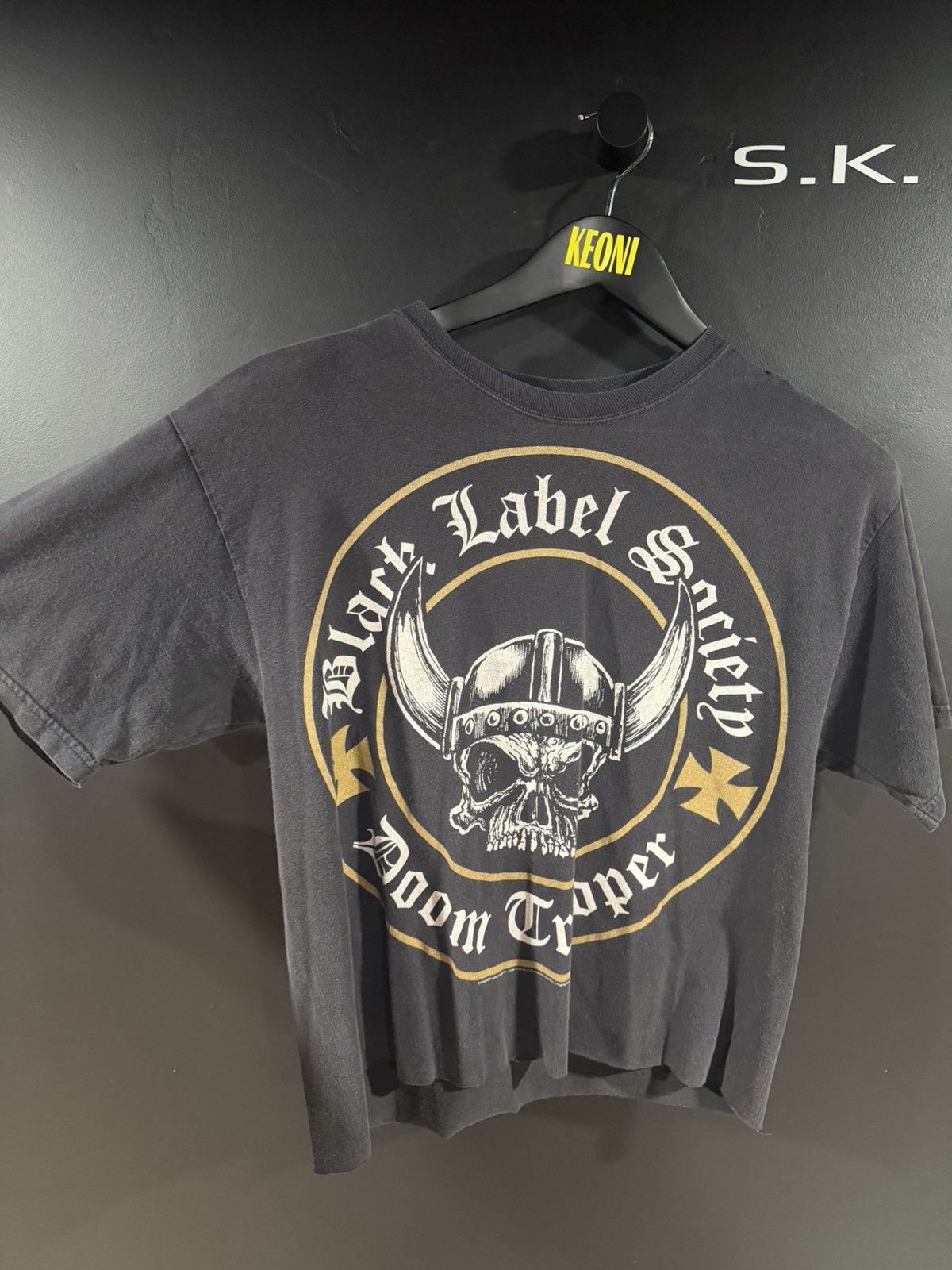 Band Tees 2009 Vintage Black Label Society Cropped Faded Band Tee M Size US M / EU 48-50 / 2 - 5 Thumbnail