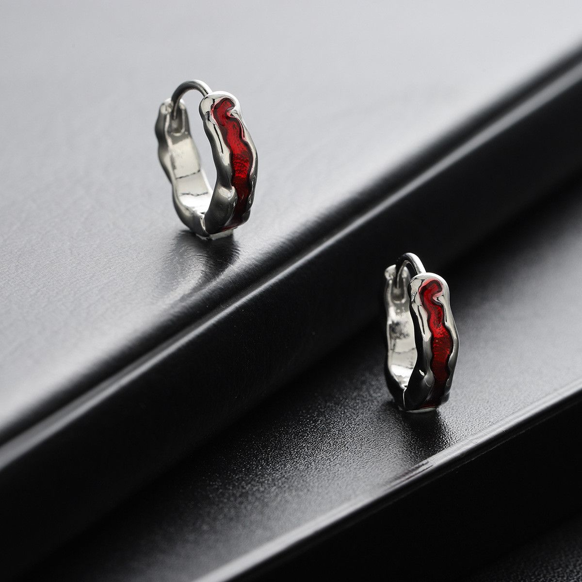 Jewelry × Sterling Silver Dark Earrings One Pairs Chrome Jewelry Size ONE SIZE - 2 Thumbnail