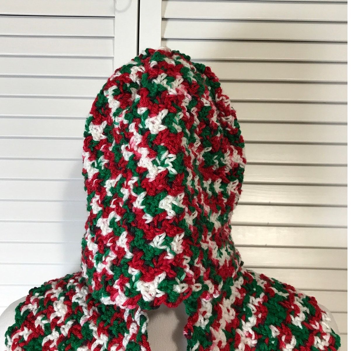 Handmade NWT Handmade Crocheted Christmas Theme Beanie & Scarf 52” Size ONE SIZE - 2 Thumbnail