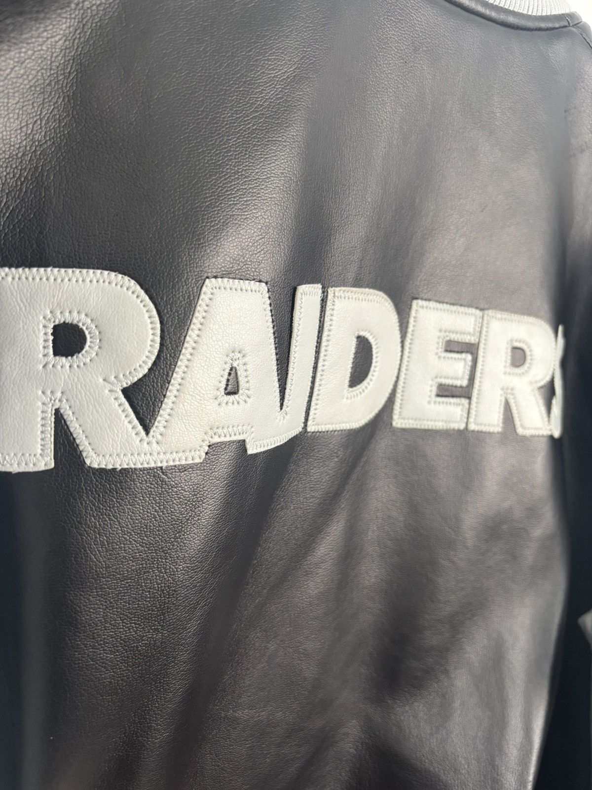 NFL Vintage Oakland Raiders Jacket Embroidered Size US L / EU 52-54 / 3 - 5 Thumbnail