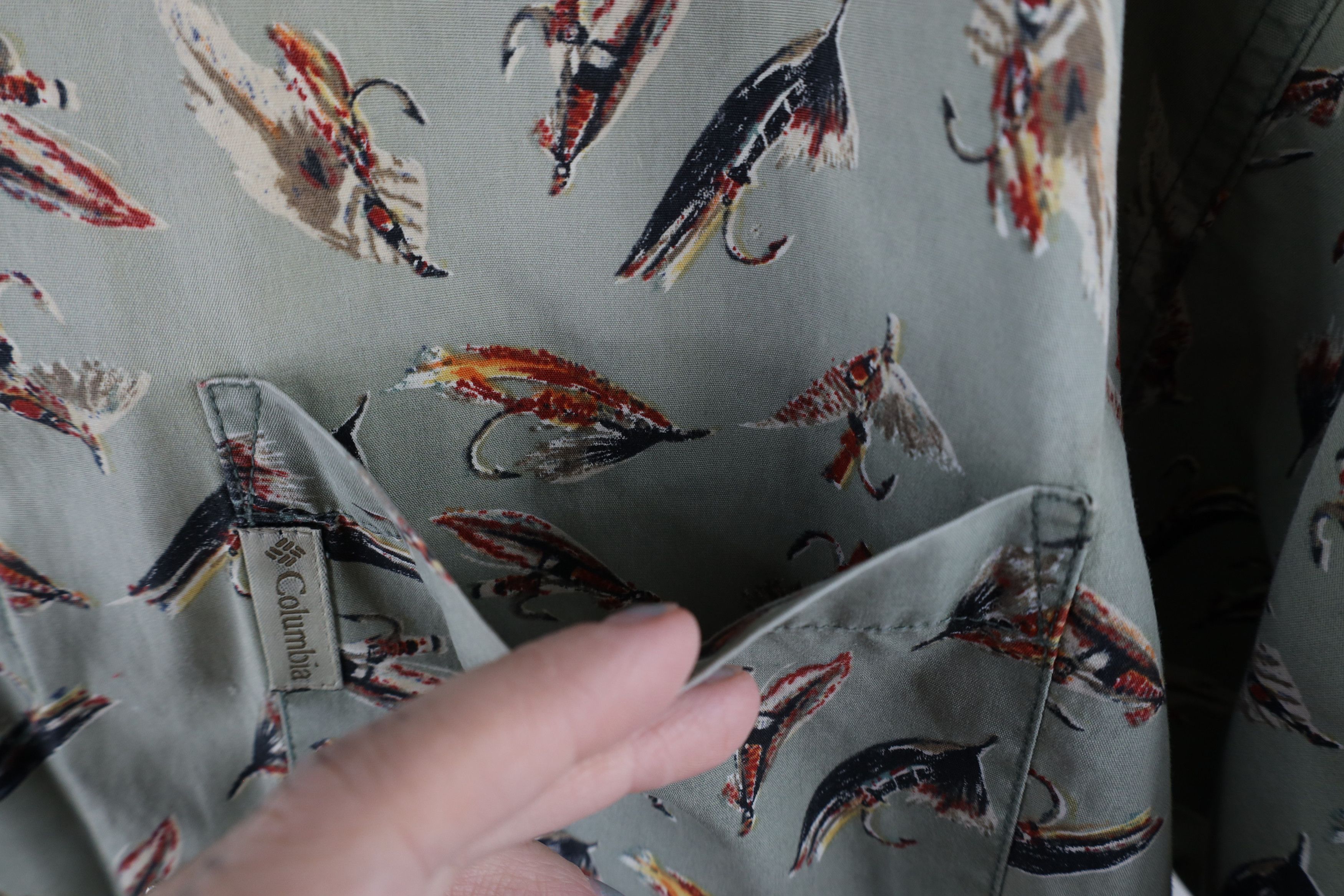 Columbia × Vintage Vintage 90s Columbia All Over Print Button Down Shirt Size US XL / EU 56 / 4 - 5 Thumbnail