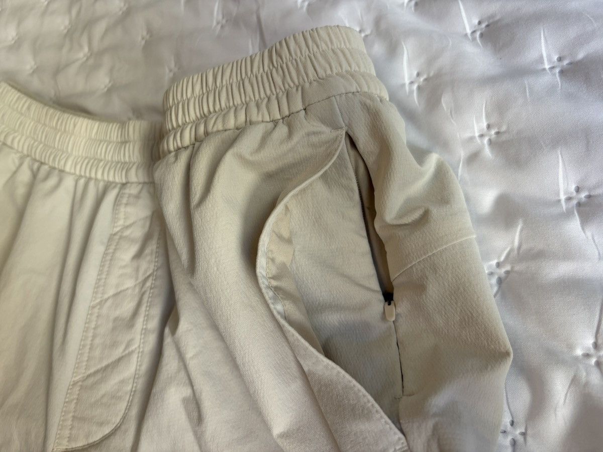 Outdoor Voices Outdoor Voices RecTrek 7” short (size small ~30W Size US 30 / EU 46 - 2 Thumbnail