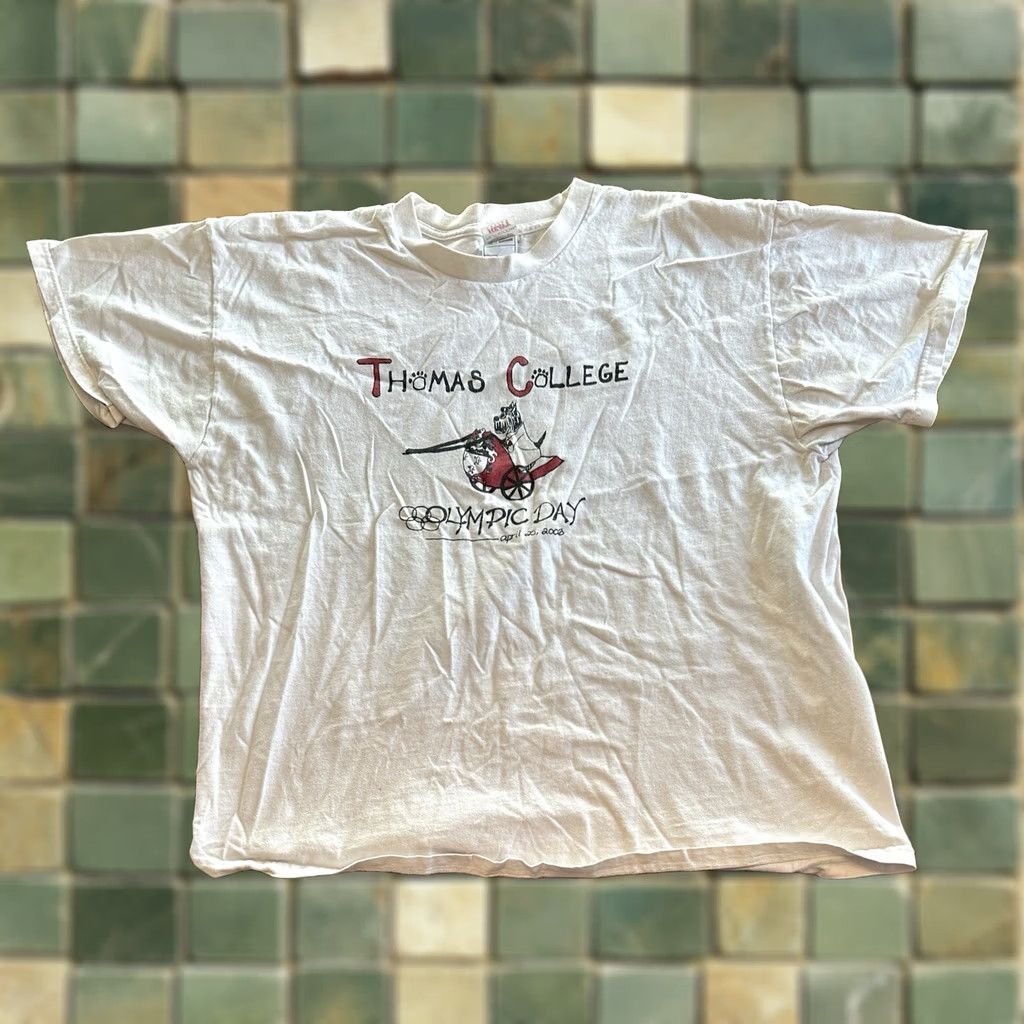 Fruit Of The Loom VINTAGE Thomas College Olympic Day T Shirt White XL 2003 Fruit of the Loom Mens Size US XL / EU 56 / 4 - 1 Thumbnail