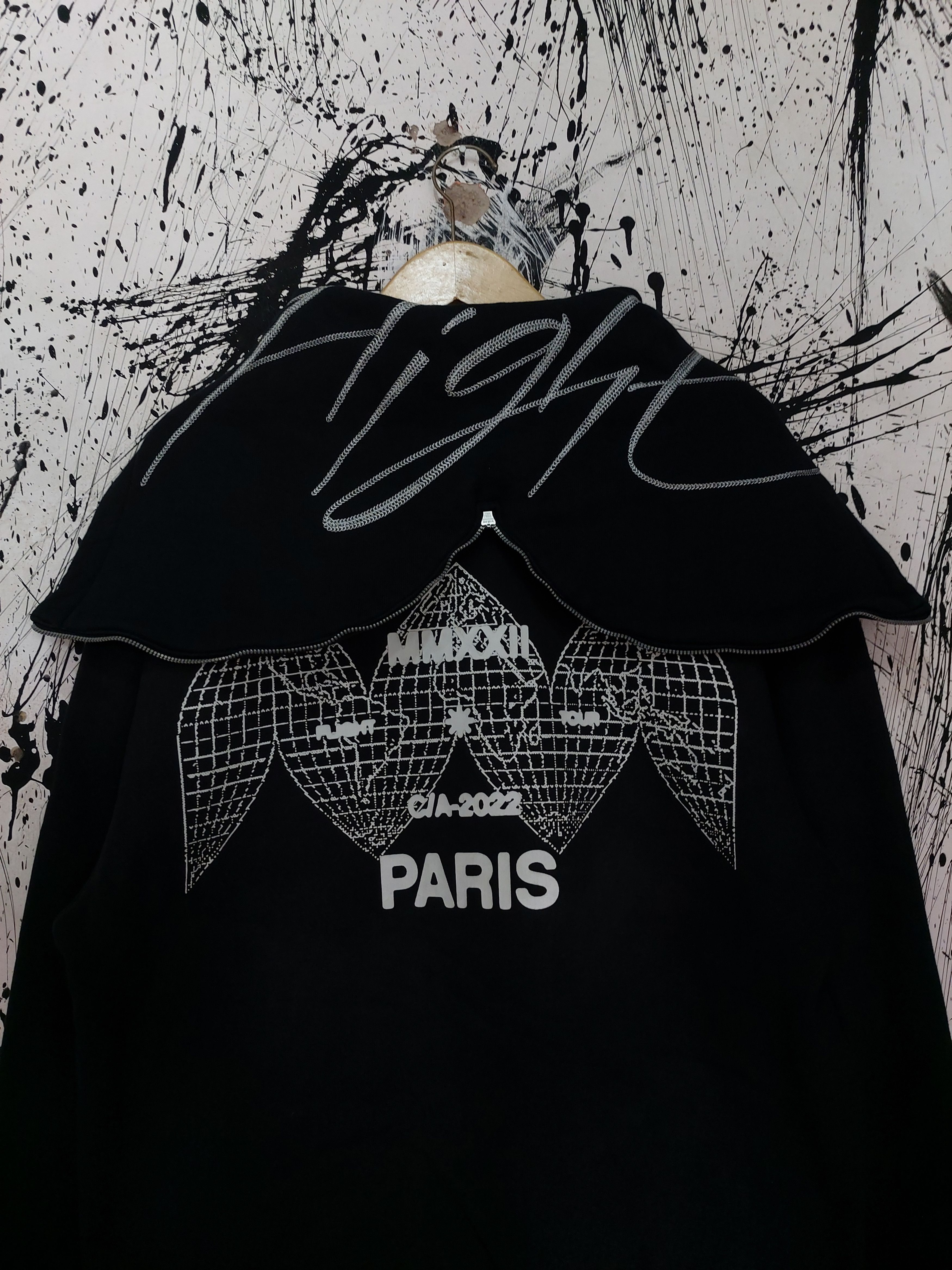Jordan Brand AIR JORDAN FLIGHT PARIS 2022 X NIKE HOODIE Size US M / EU 48-50 / 2 - 3 Thumbnail