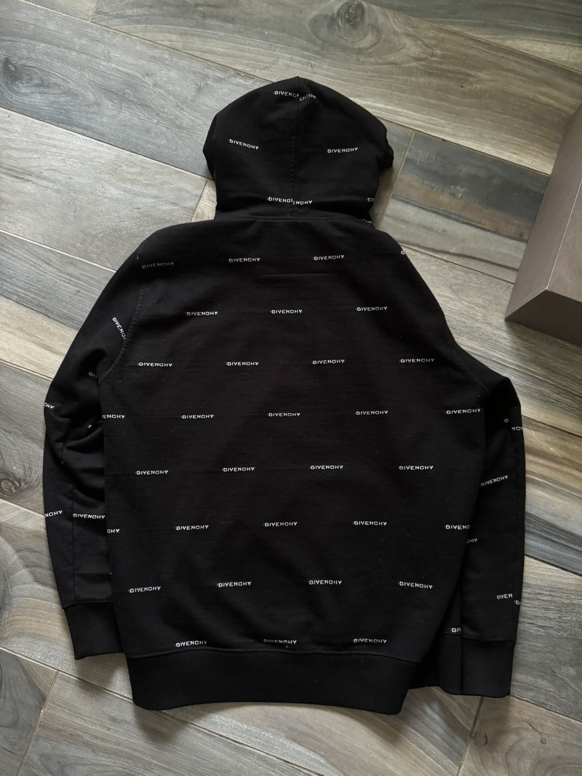 Givenchy *sold*Givenchy knit logo hoodie Size US S / EU 44-46 / 1 - 2 Thumbnail