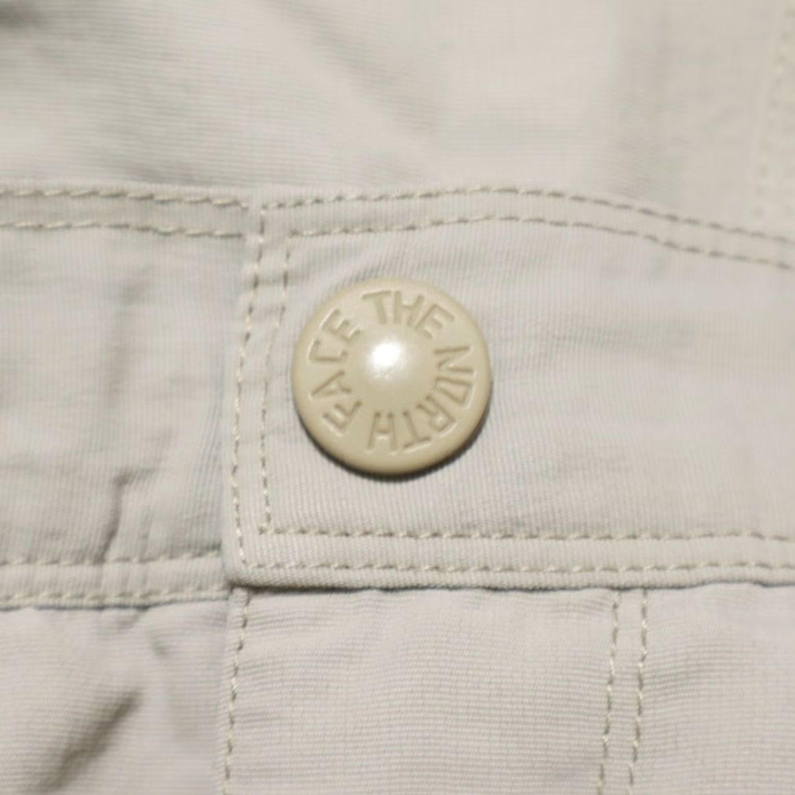 The North Face The North Face Paramont Nylon Woven Cargo Shorts Khaki Mens L Size US 33 - 7 Thumbnail