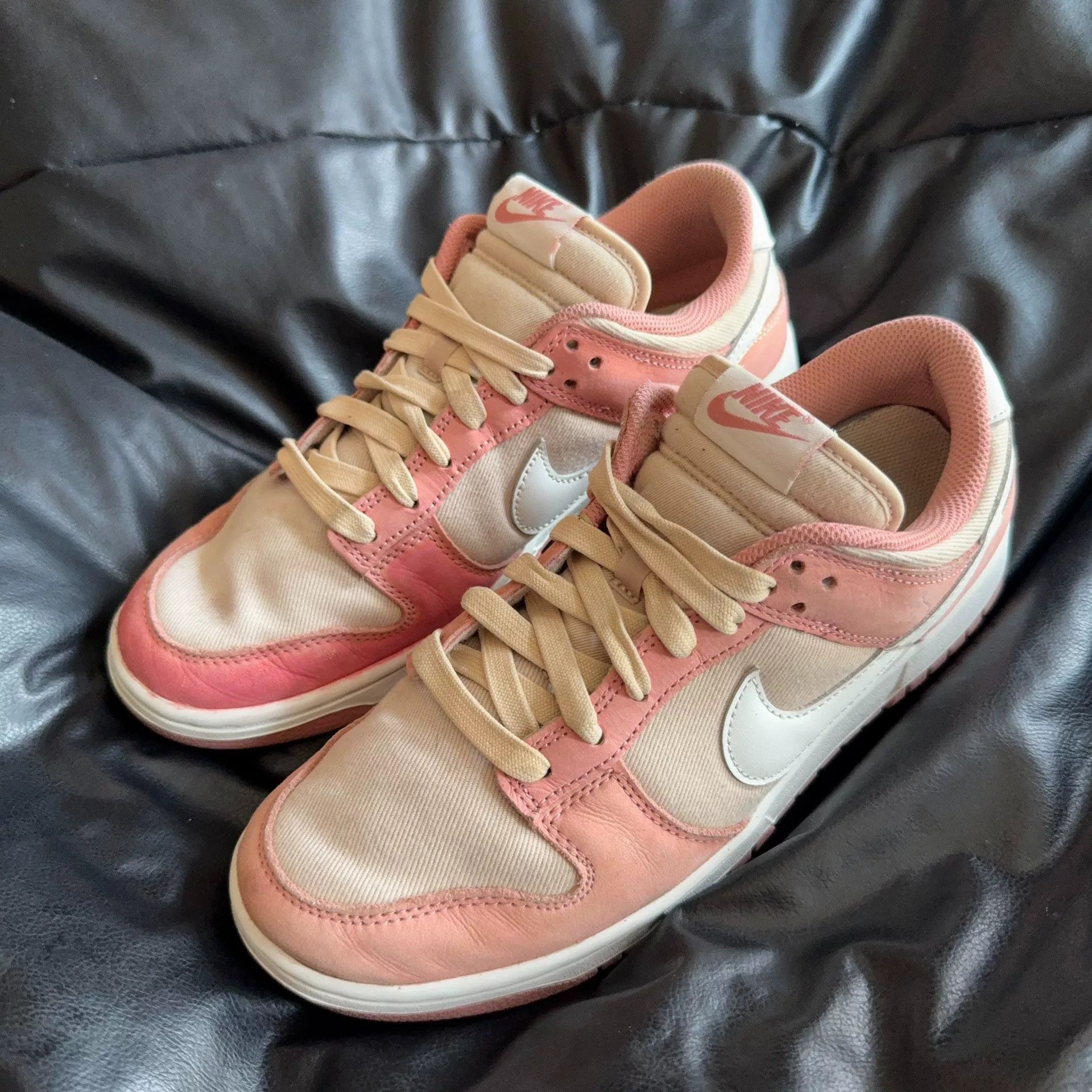 Nike Nike Pink Lowtop Sneakers 42 Men Size US 9 / EU 42 - 1 Thumbnail