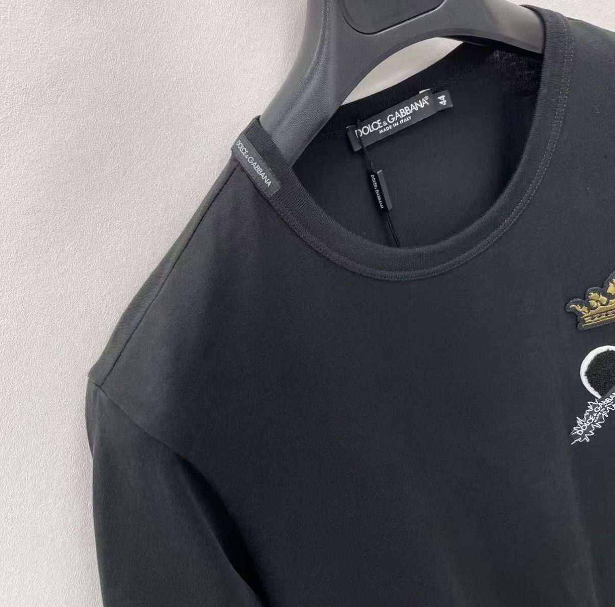 Dolce & Gabbana Dolce & Gabbana Heavy Embroidered Short Sleeve T-shirt J30 Size US S / EU 44-46 / 1 - 4 Thumbnail