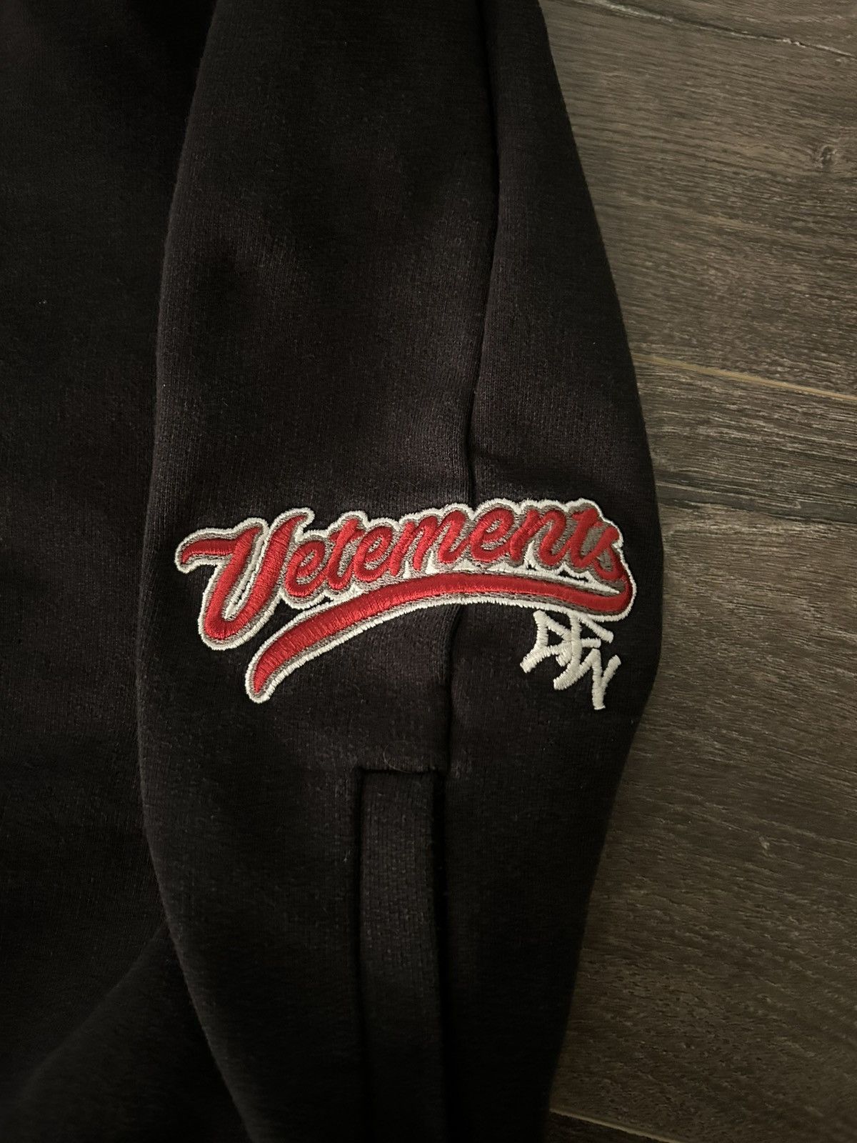 Vetements Vetements Yankee Script “Bro” Sweatpants Size US 30 / EU 46 - 4 Thumbnail