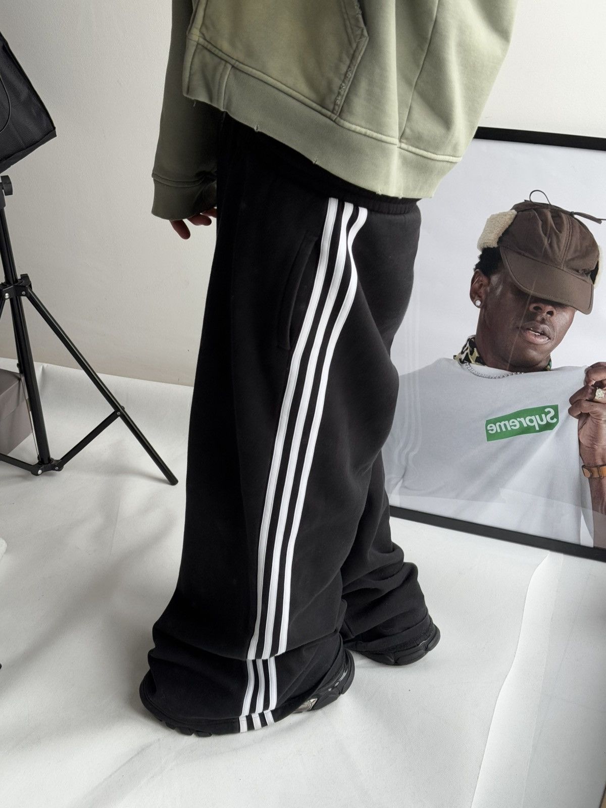 Adidas Adidas Balenciaga Style baggy Track Pants Hype Sweatpants Size US 33 - 7 Thumbnail