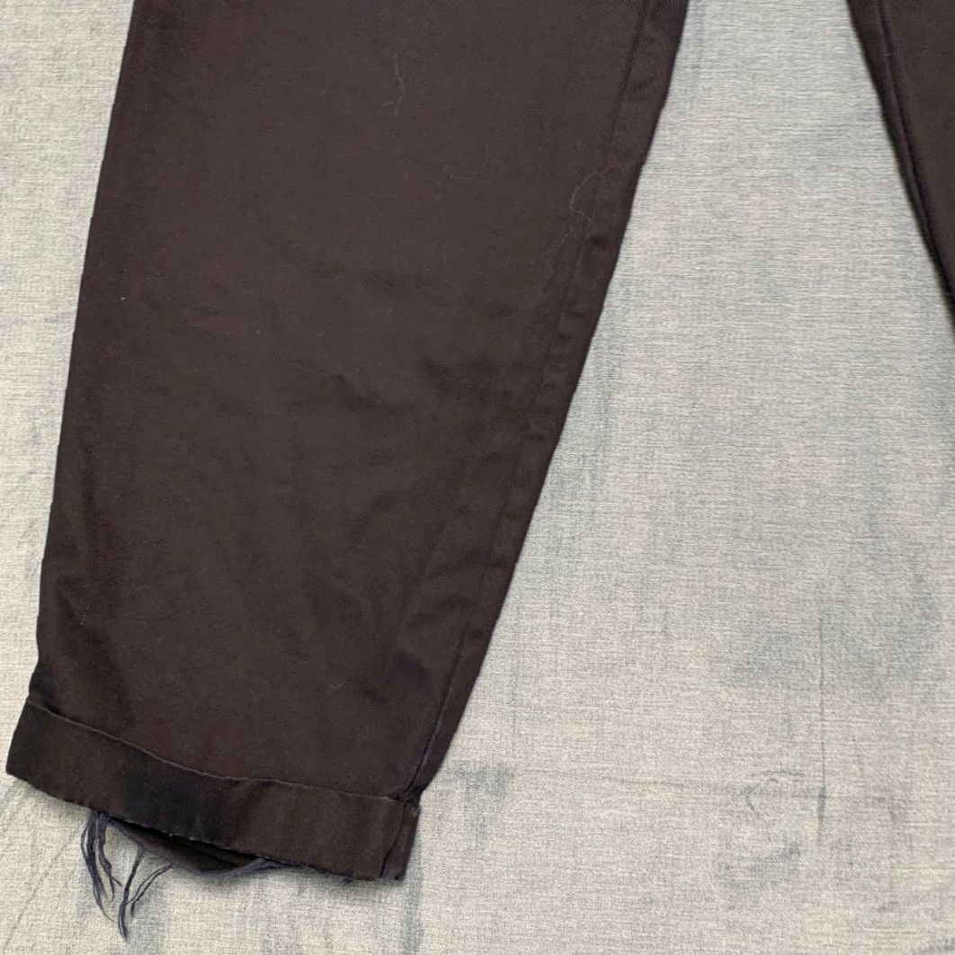 Izod Izod Heritage Chino Pants Men 38x32 Black Cotton Pleated Straight Leg Cuffed Hem Size US 38 / EU 54 - 3 Thumbnail