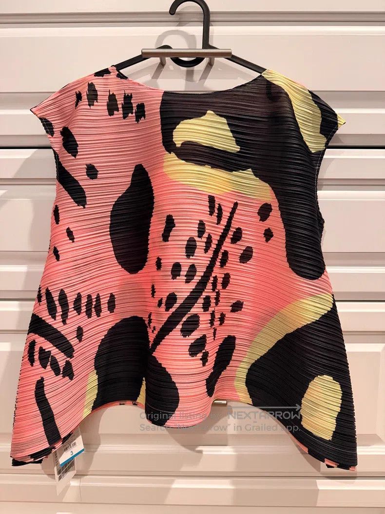 Issey Miyake Issey Miyake Spring Top Size L / US 10 / IT 46 - 2 Thumbnail