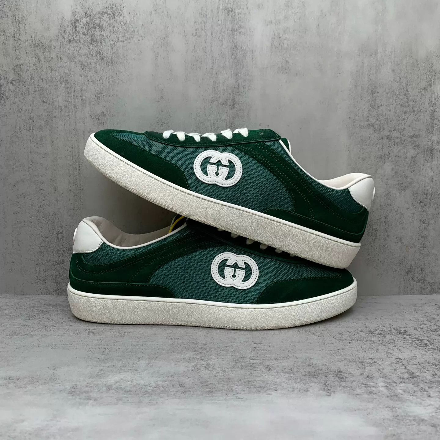 Gucci Gucci Green Flocked Decon Sneaker 42 99 New Size US 9 / EU 42 - 2 Thumbnail