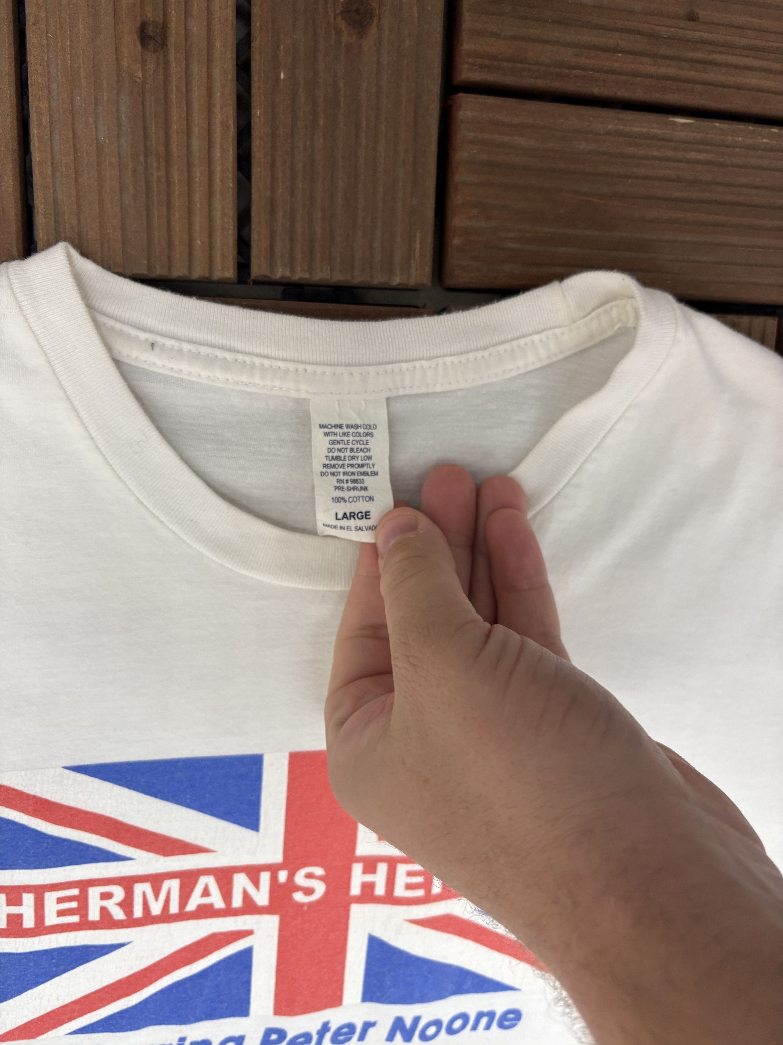 Vintage Herman's Hermits World Tour 2006 Vintage White T-Shirt Tee Size US L / EU 52-54 / 3 - 6 Thumbnail