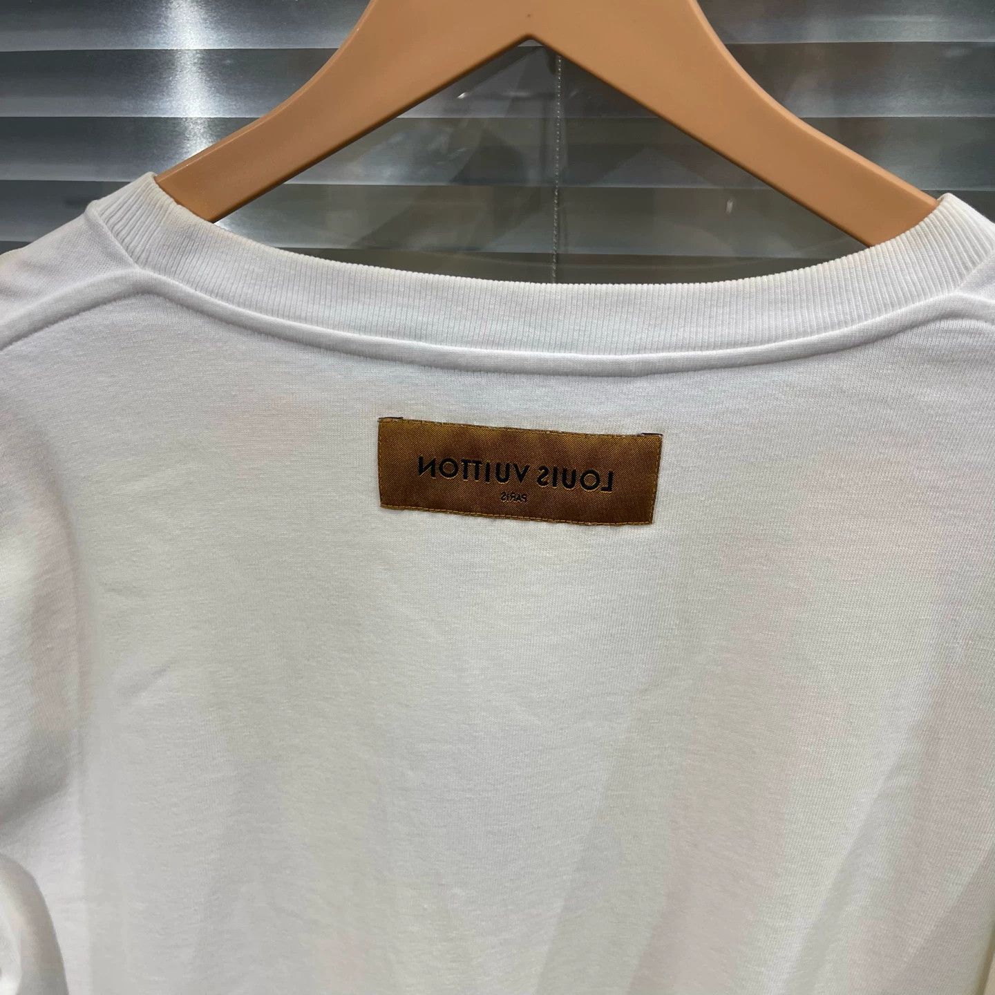 Louis Vuitton LV White Anchor Embroidered Short Sleeve Tee XL Size US XL / EU 56 / 4 - 5 Thumbnail