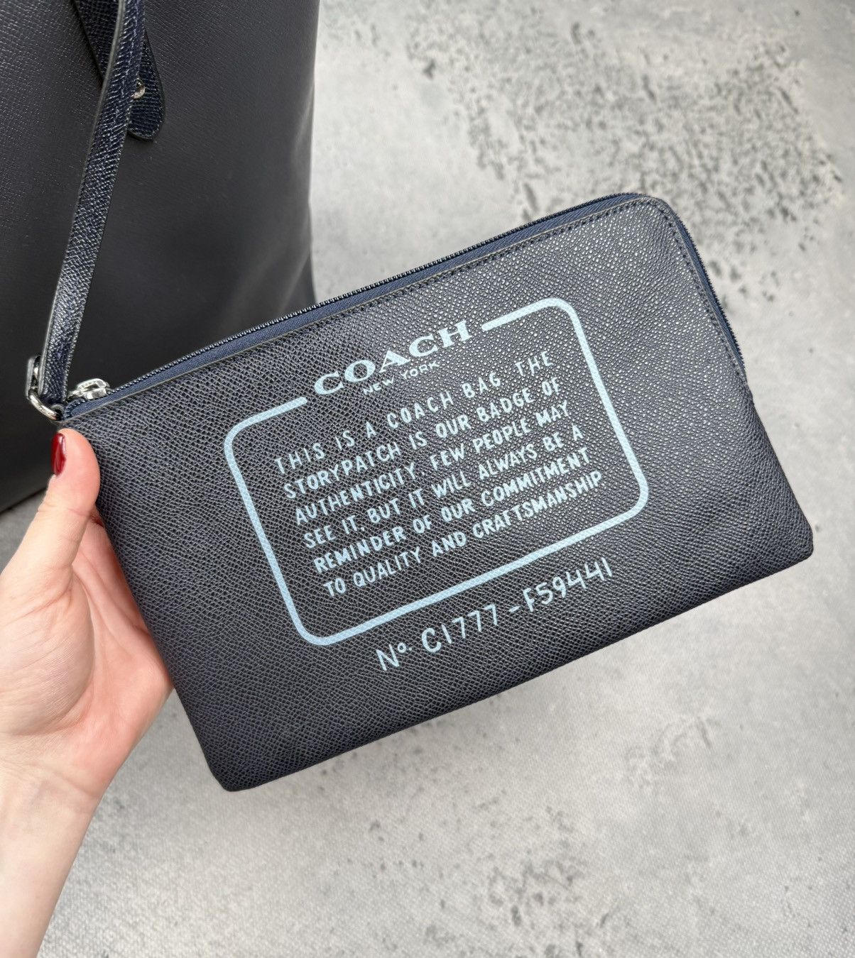 Coach Coach Reversible Navy Print City Tote Bag Leather Pouch y2k Size ONE SIZE - 3 Thumbnail