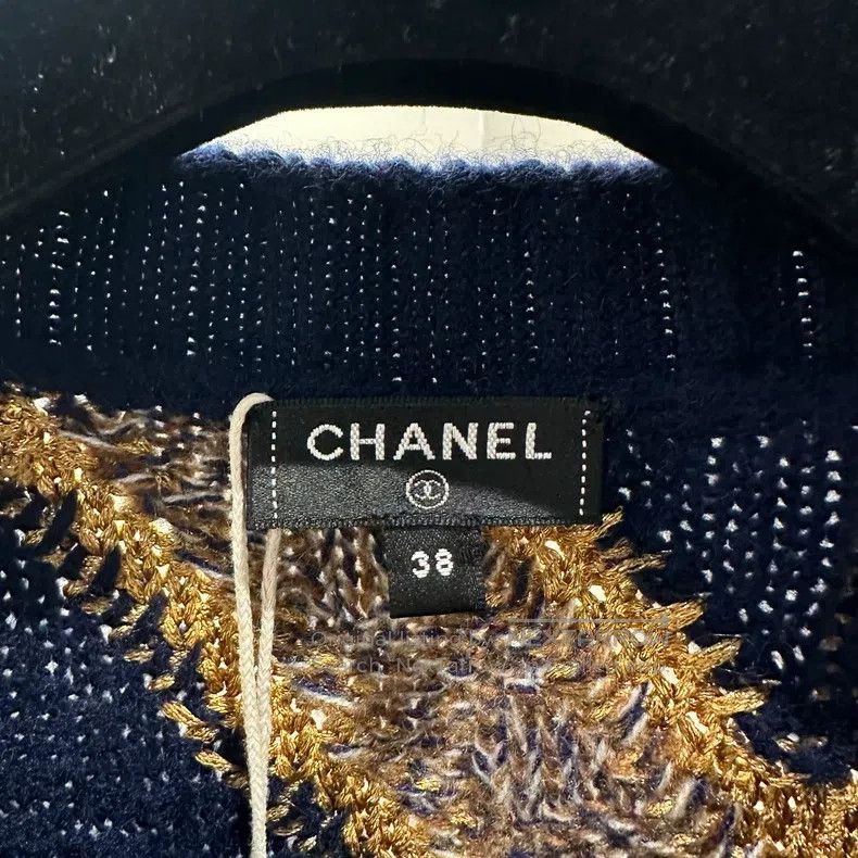 Chanel Chanel Castle Series Logo Cashmere Sweater Size XS / US 0-2 / IT 36-38 - 3 Thumbnail